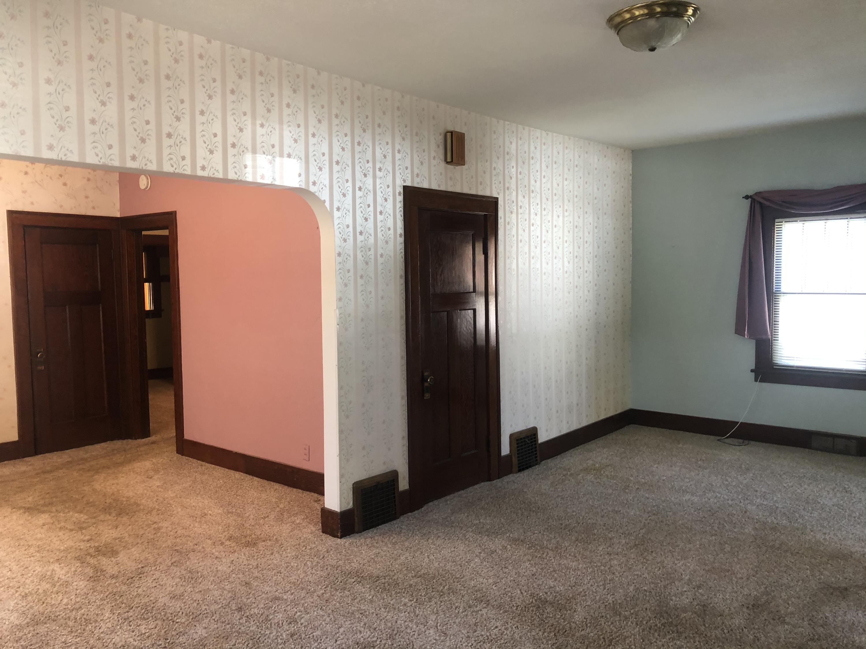 825 W 3rd Ave