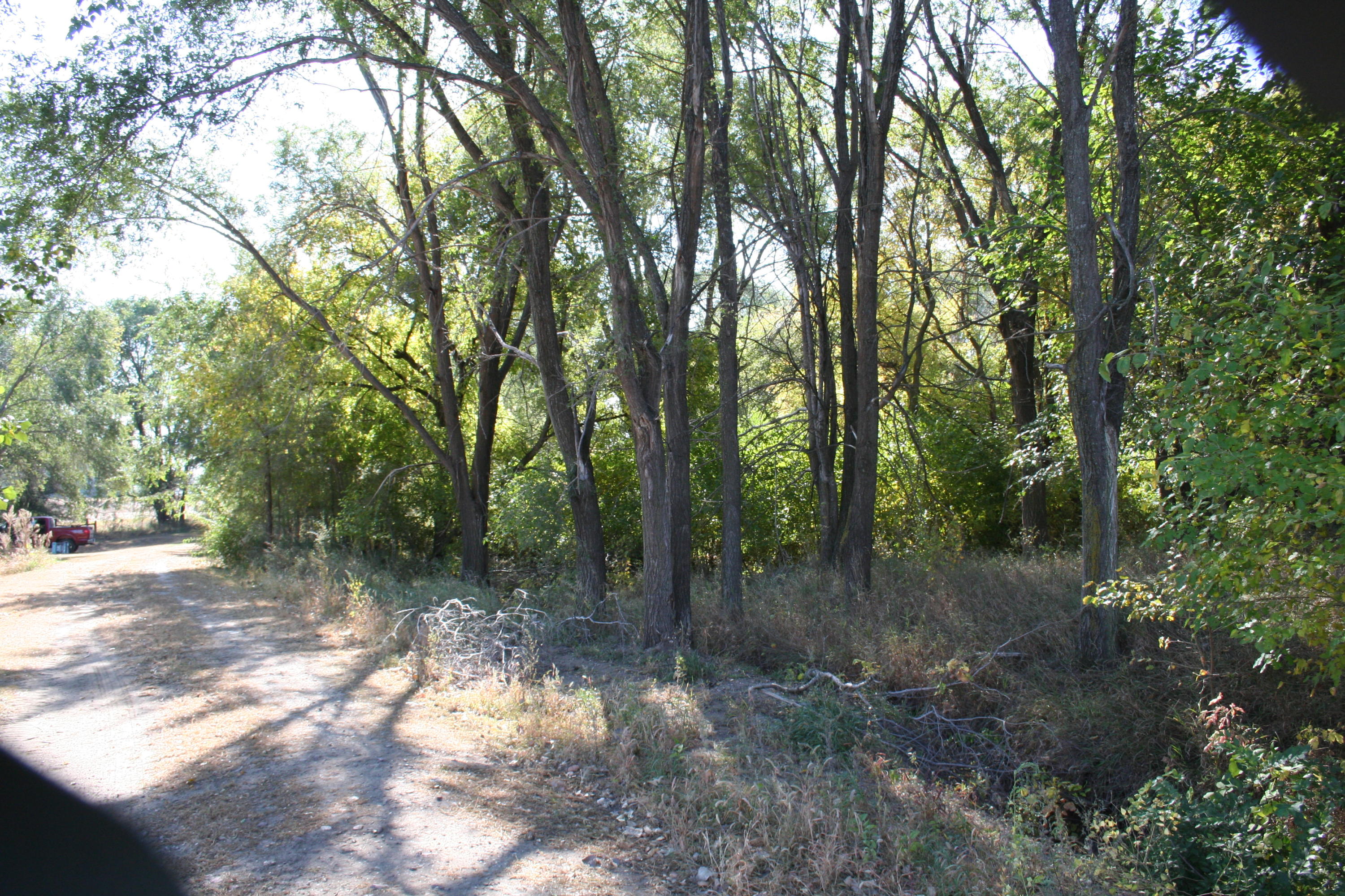 RIVER BLUFFS-NW LOT 18