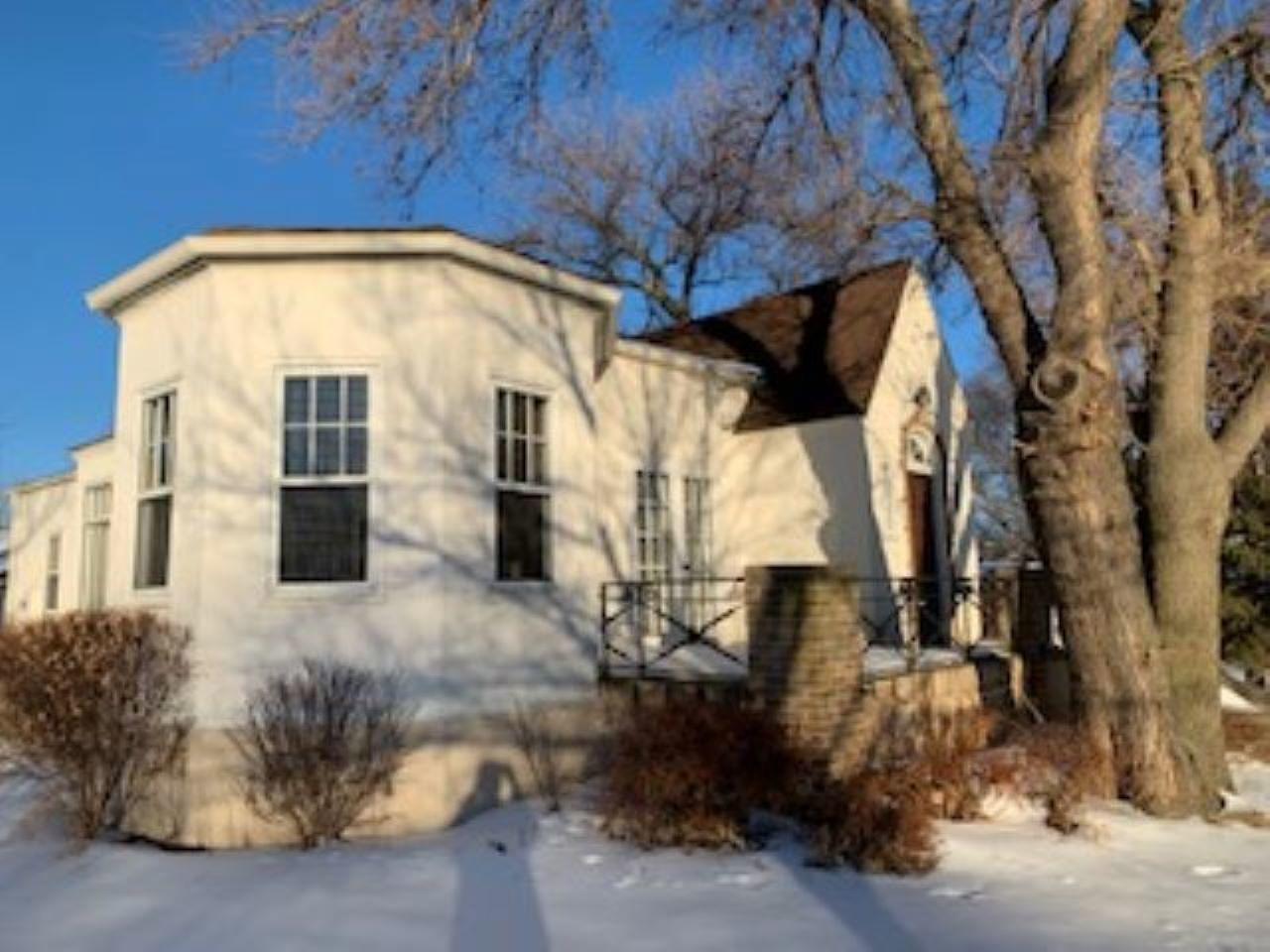1021 N Main Ave