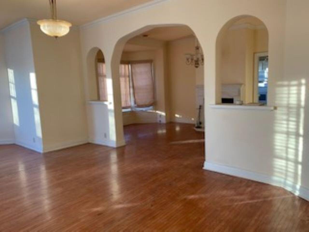 1021 N Main Ave