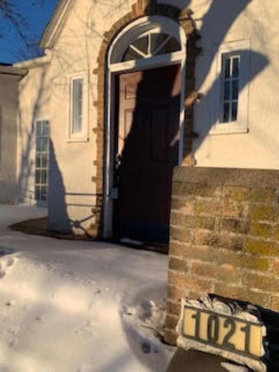 1021 N Main Ave