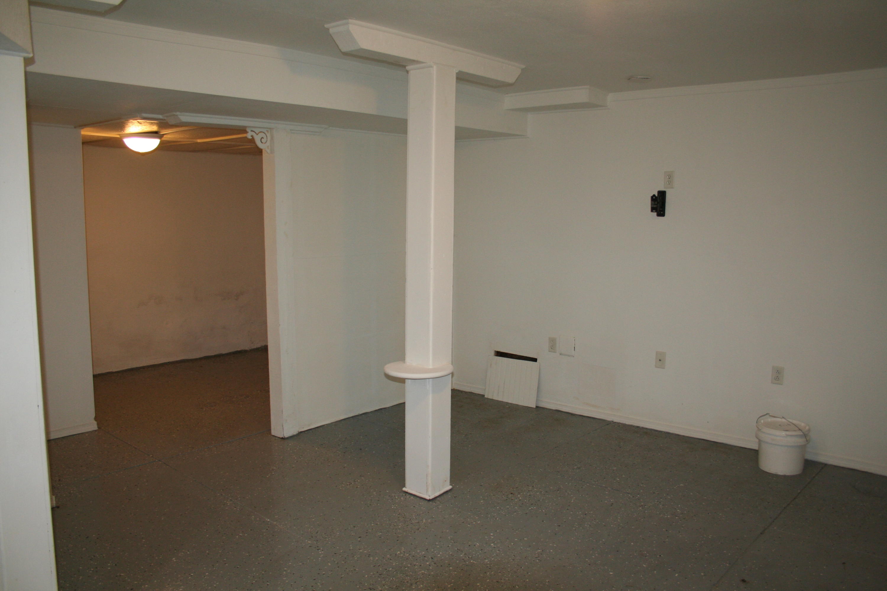 605 N Duff St