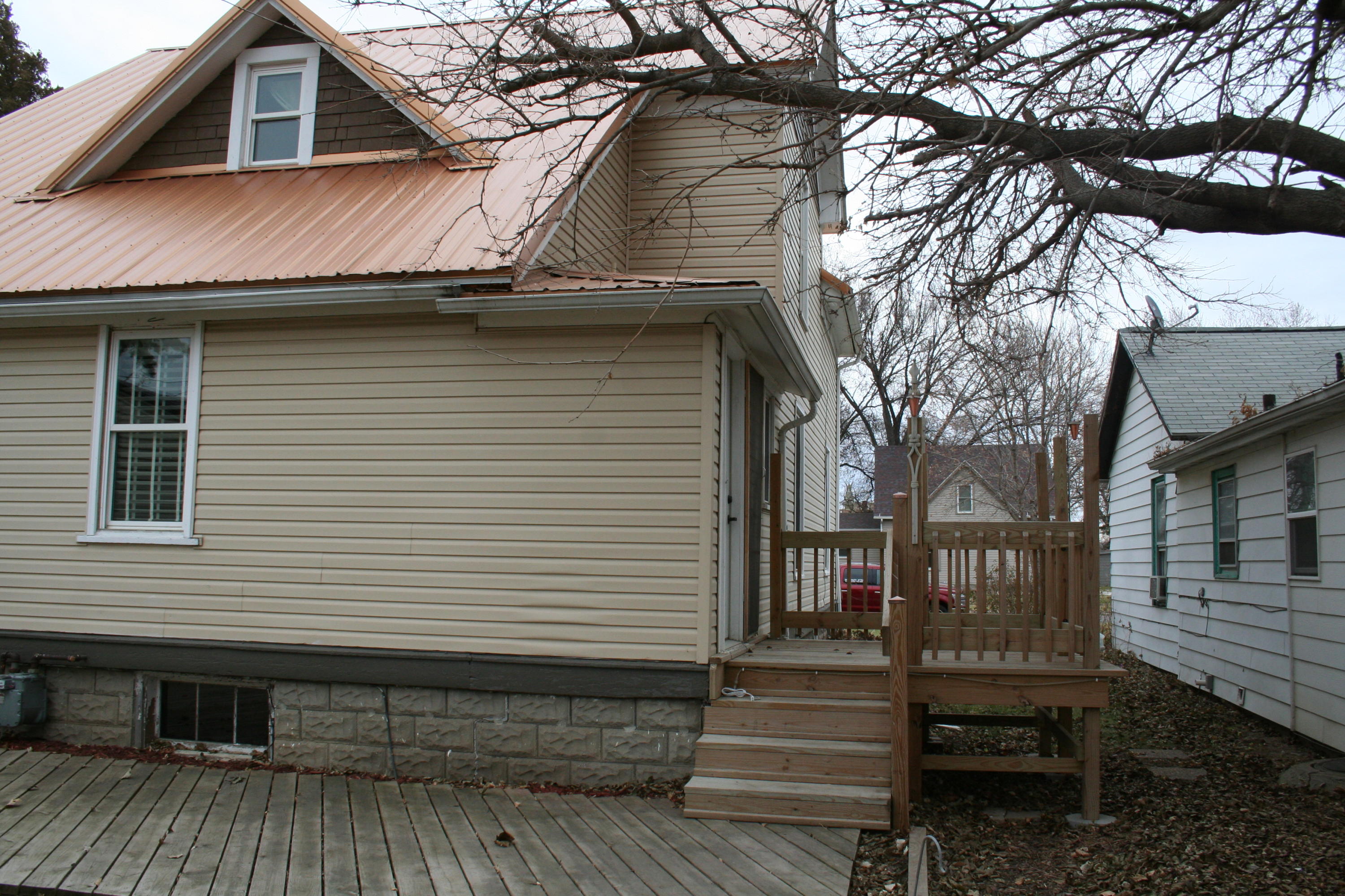 605 N Duff St