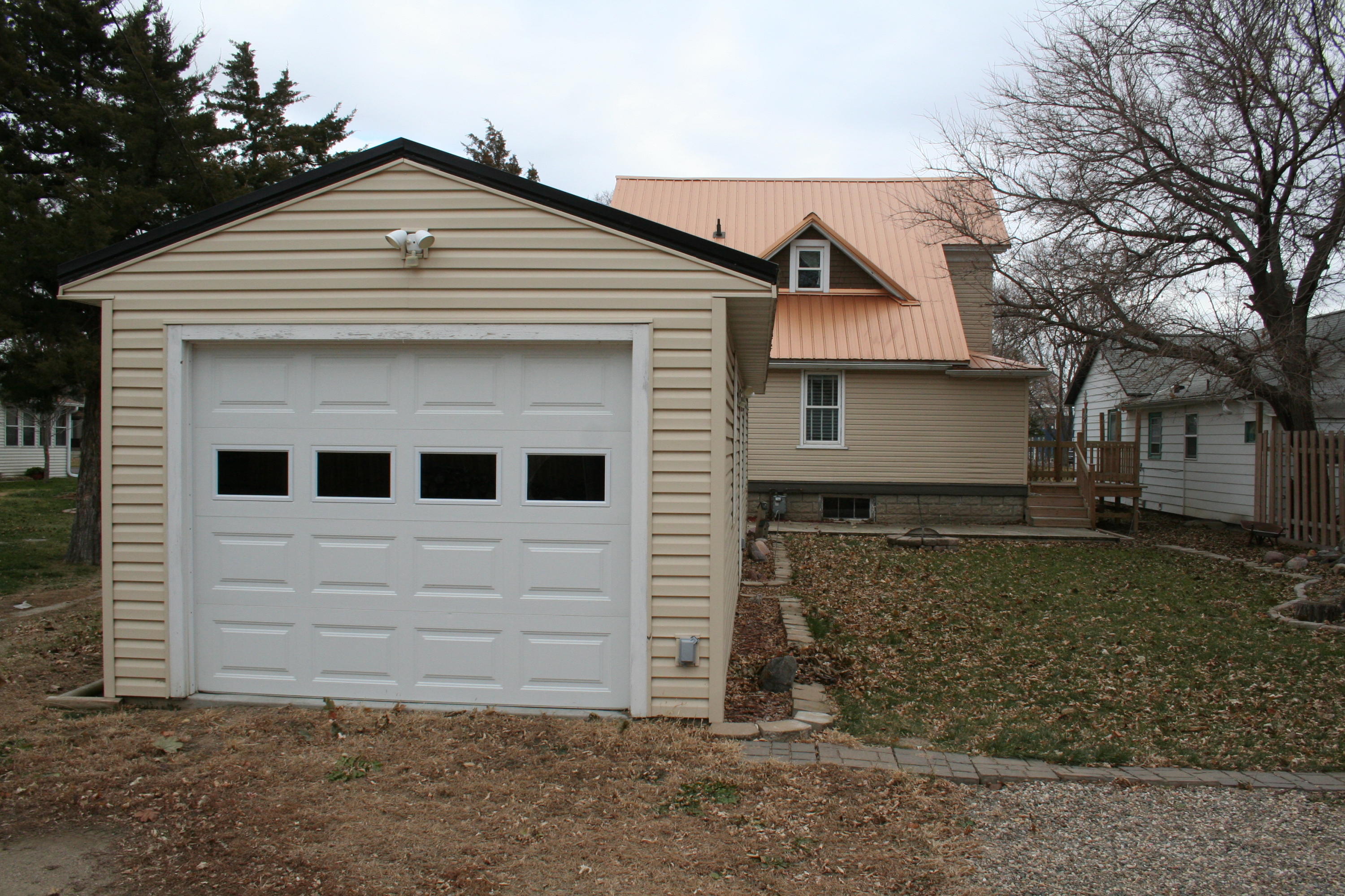 605 N Duff St