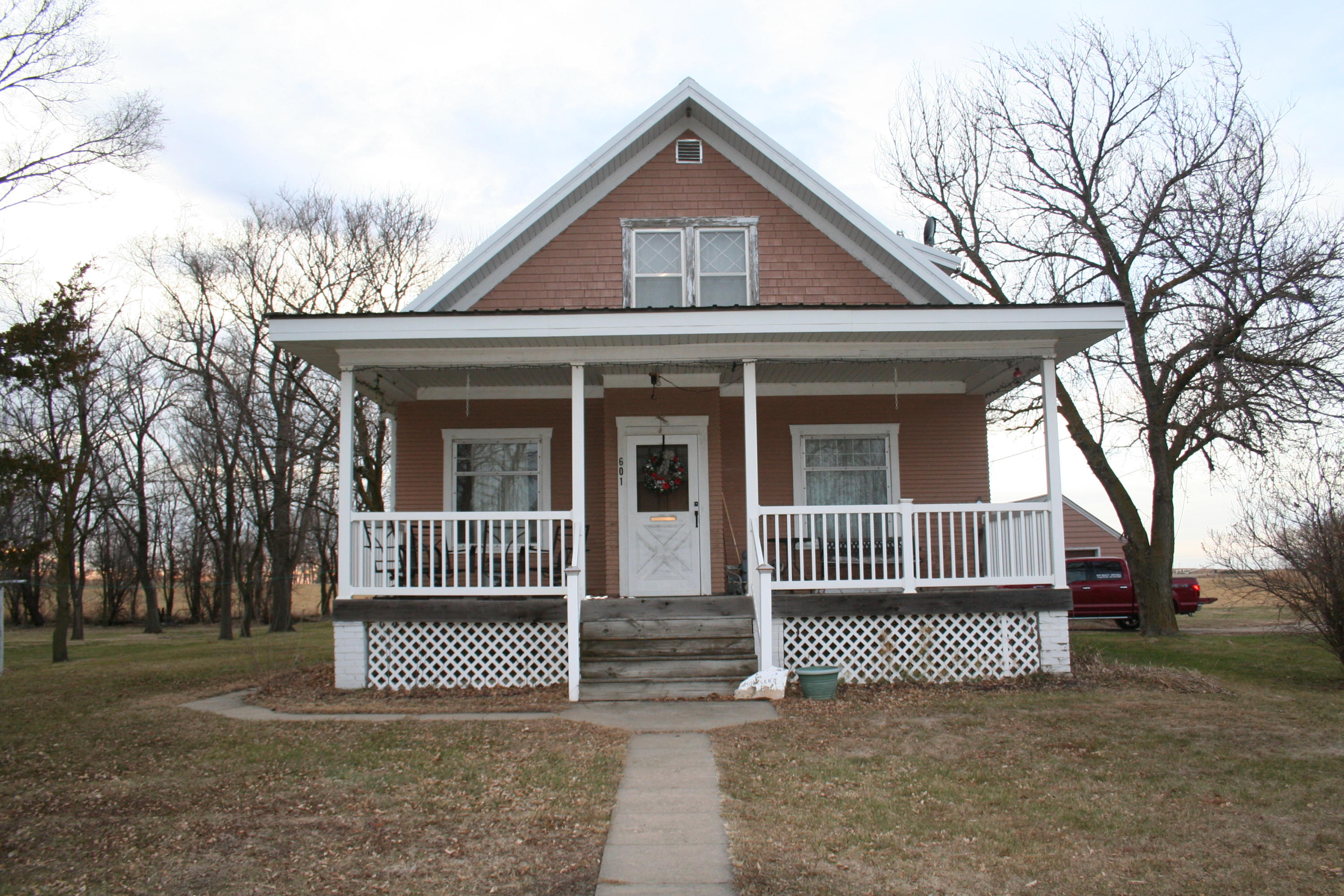 601 S Main St