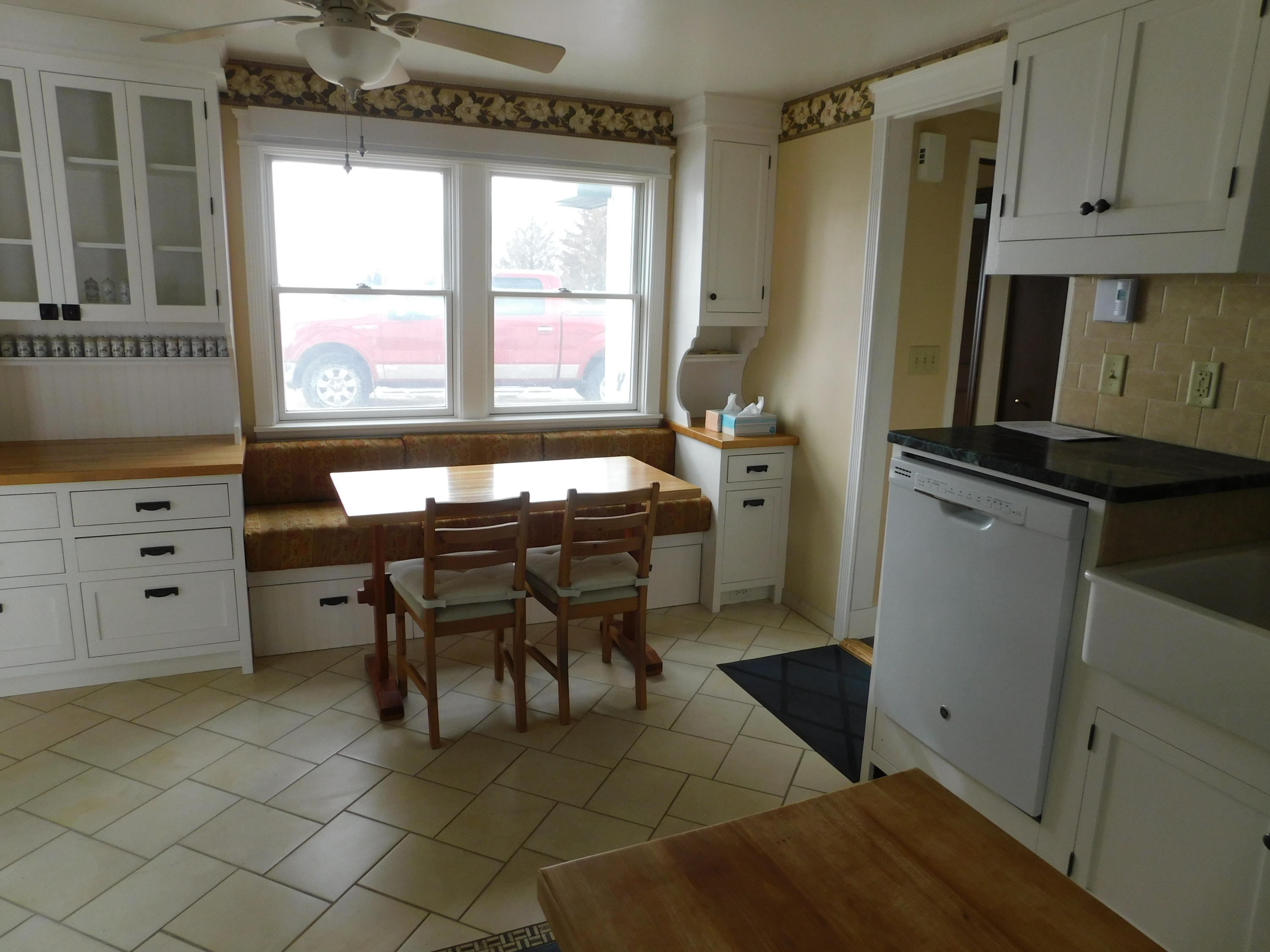 25015 417th Ave