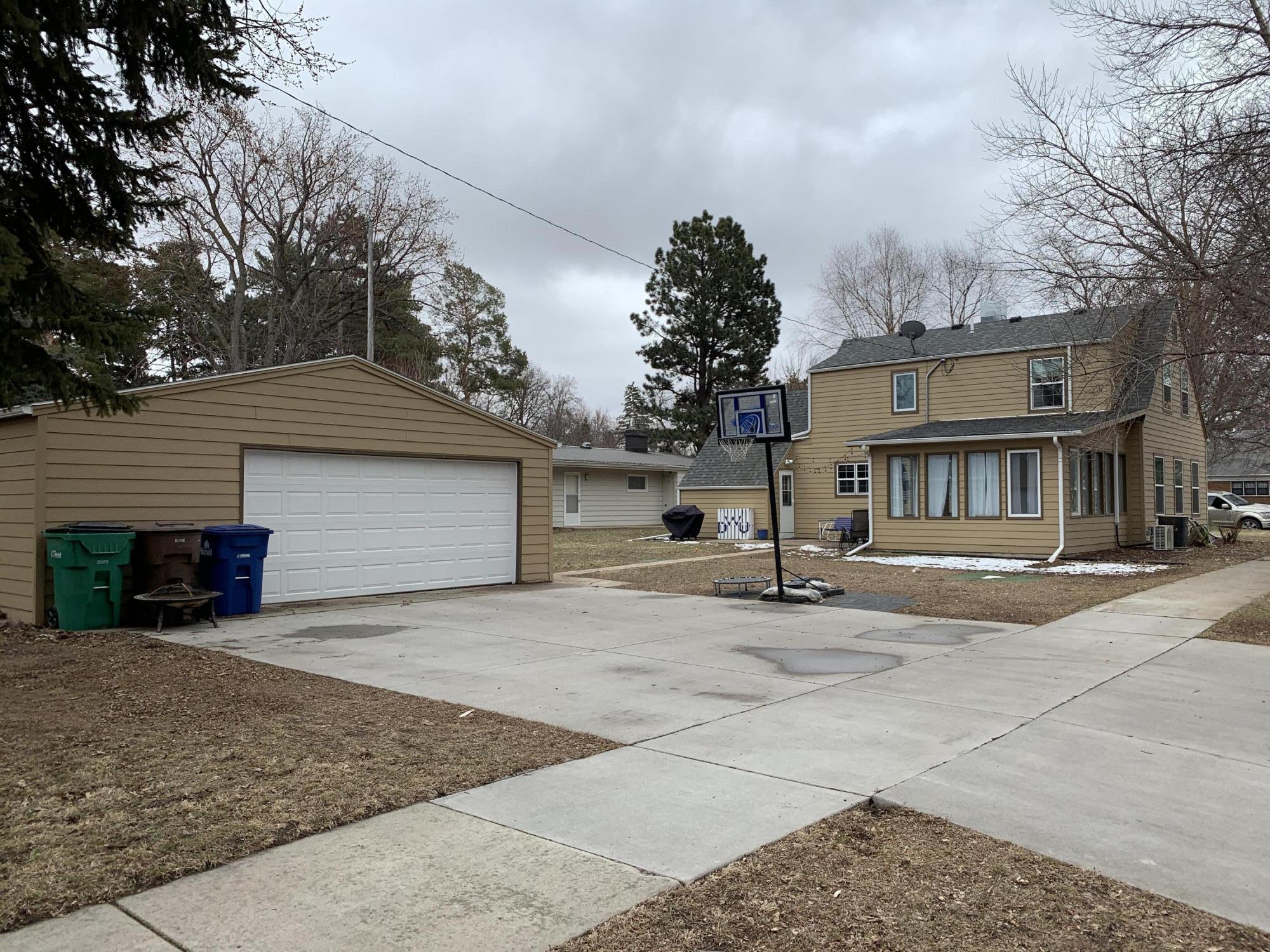 624 Mitchell Blvd