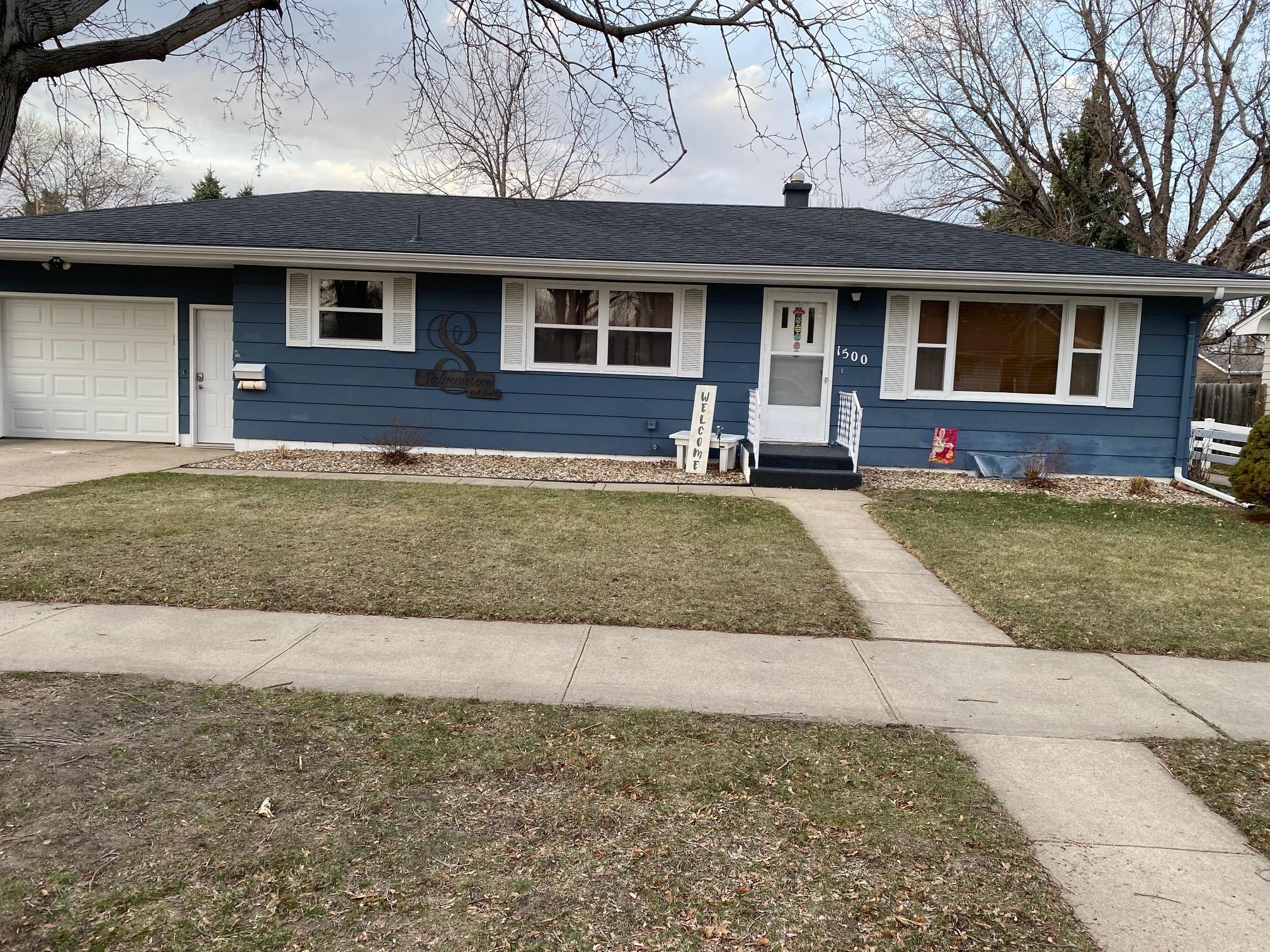 1500 E 4th Ave