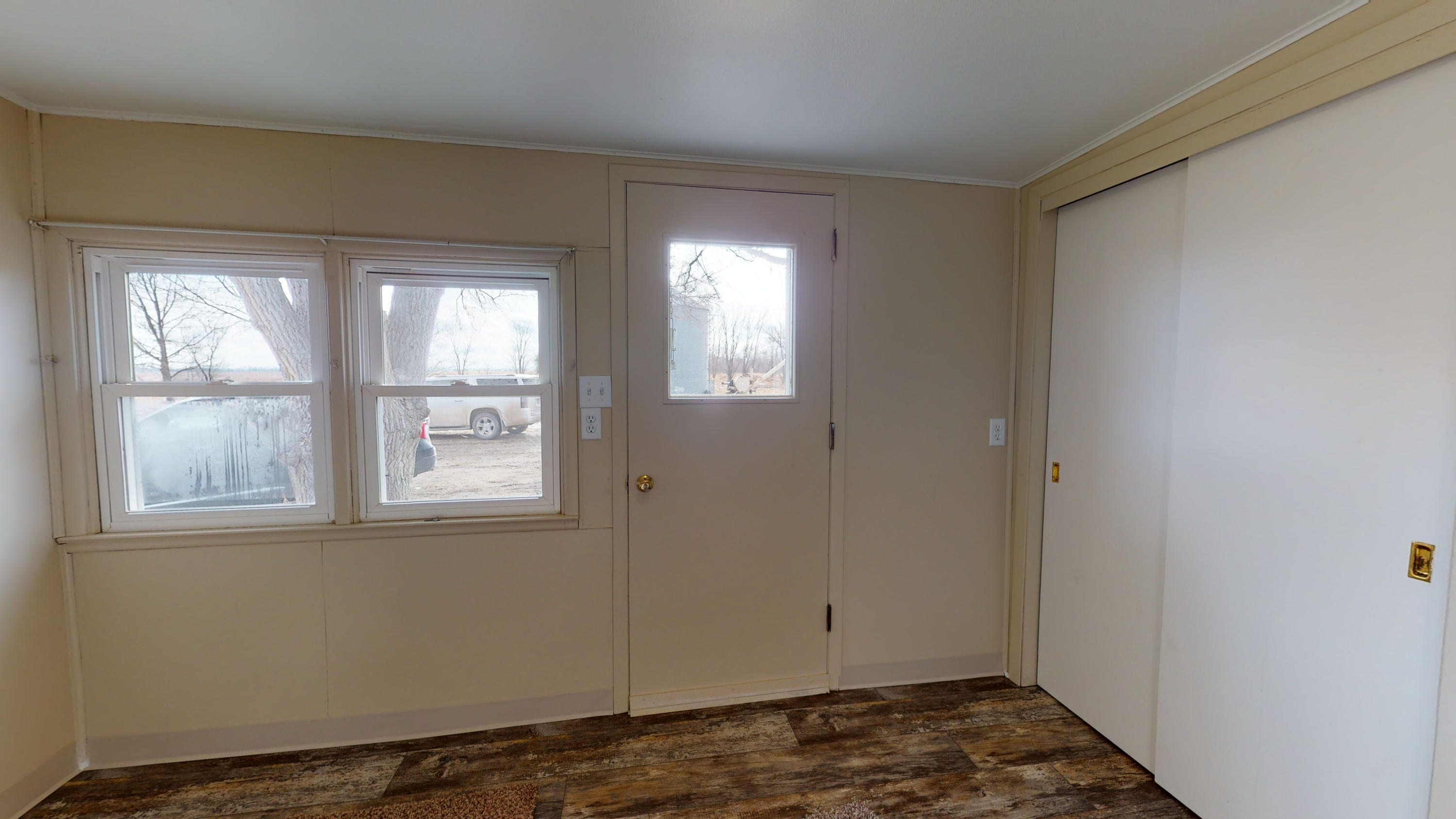 26044 422nd Ave