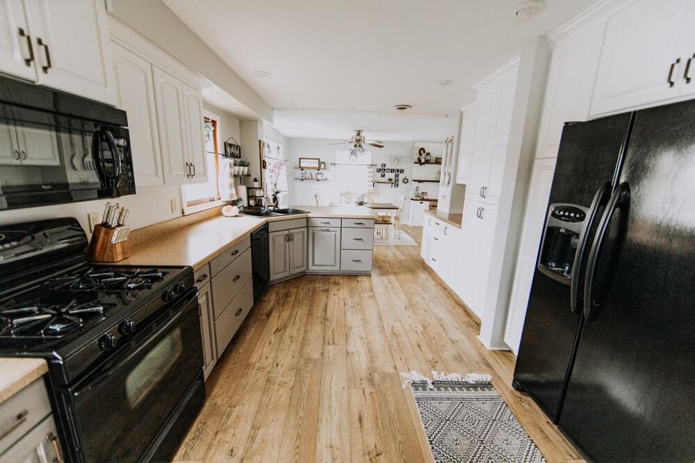 708 E 13th Ave