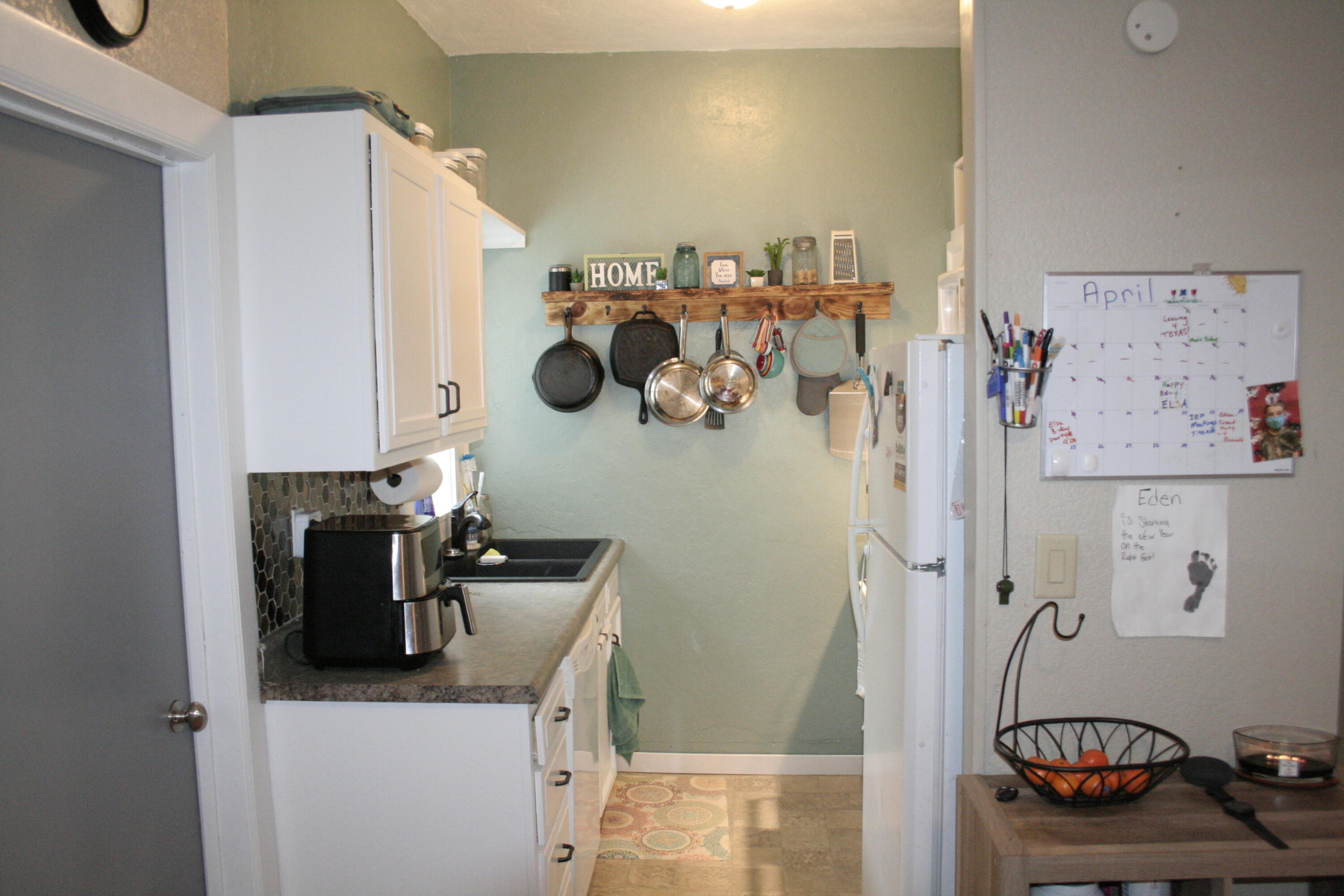 922 W 5th Ave