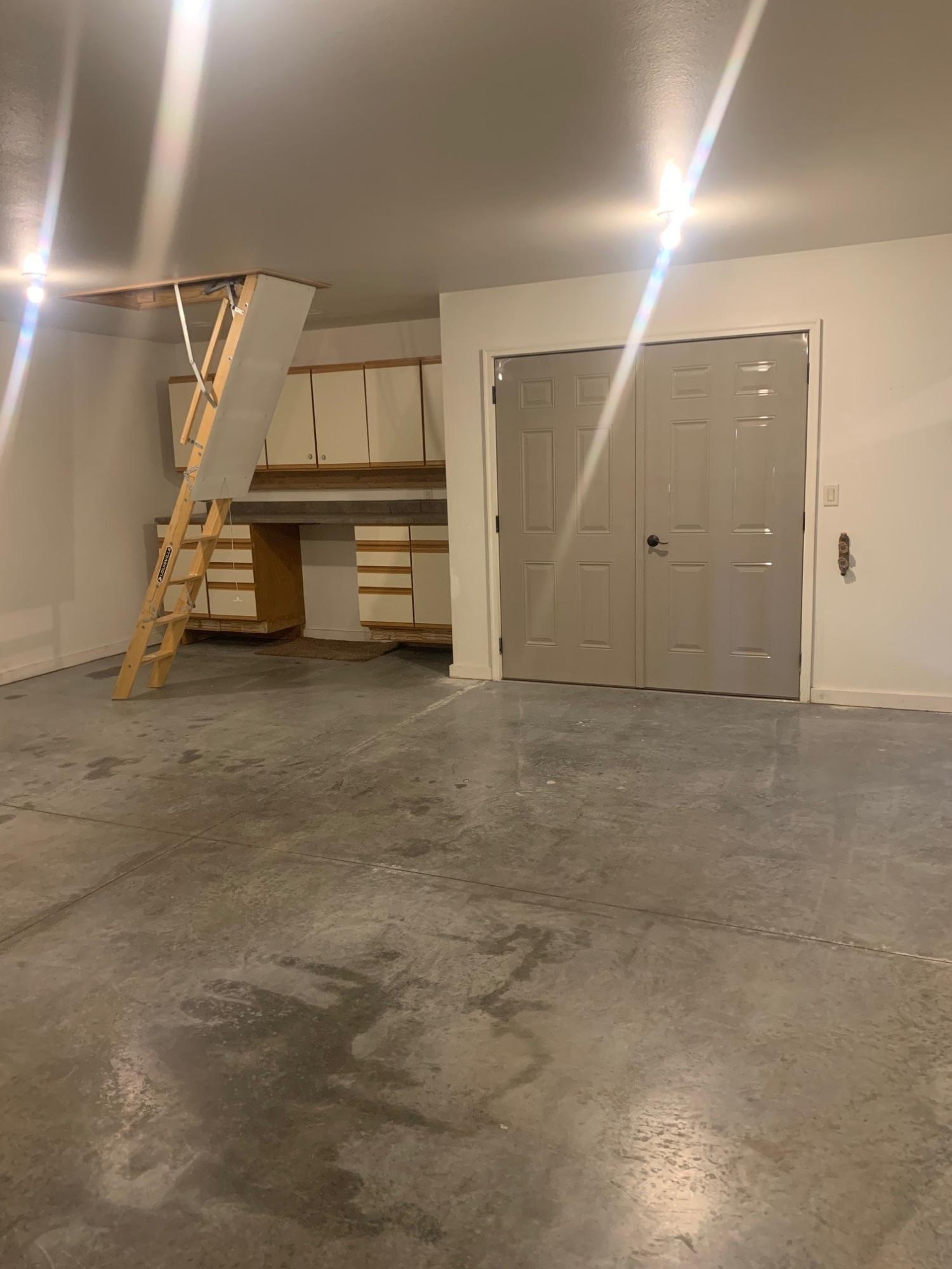 825 W 16th Ave