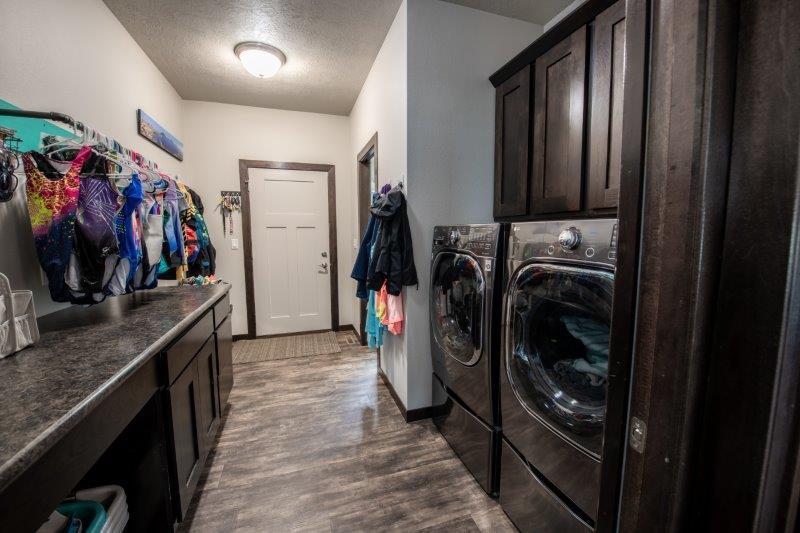 116 W Harmon Dr