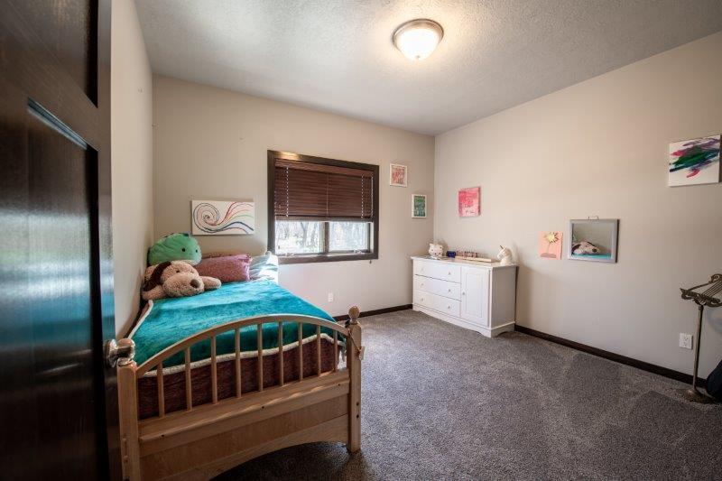 116 W Harmon Dr