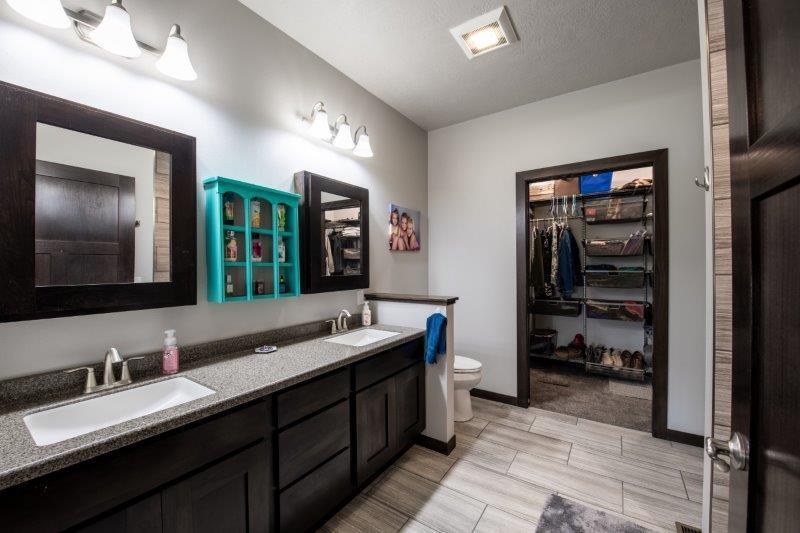 116 W Harmon Dr