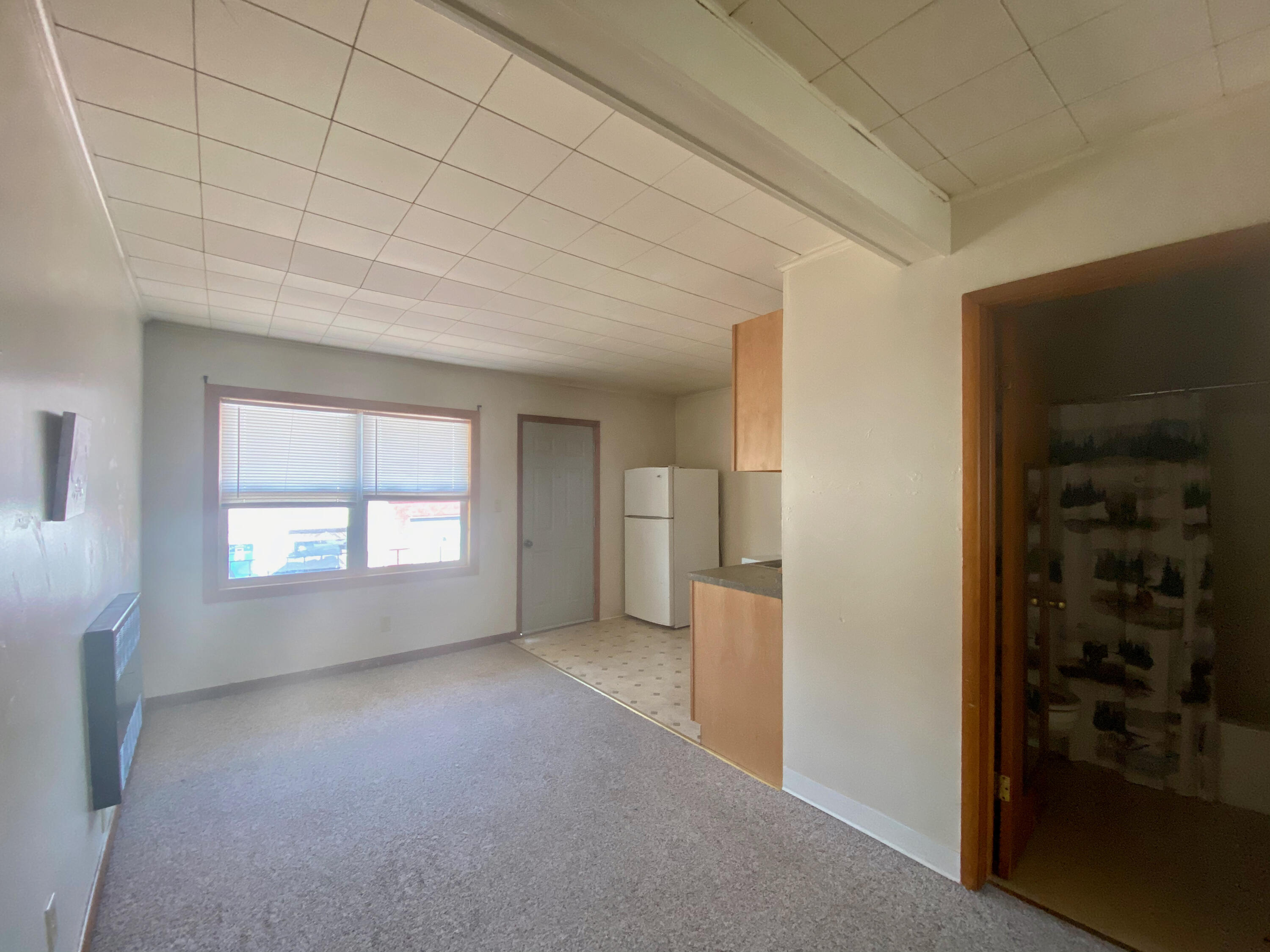 925 N Main St