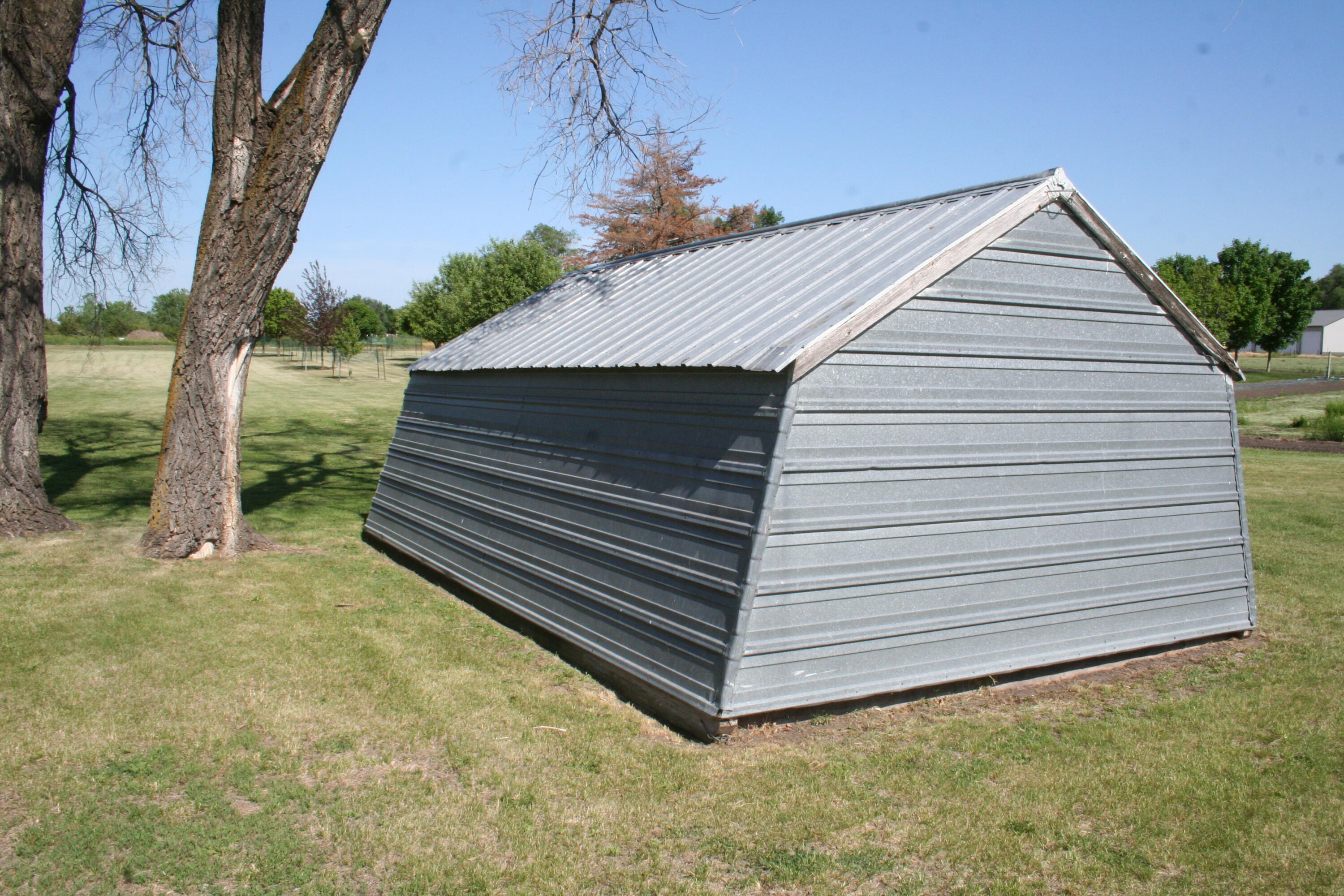 87 N Harmon Dr