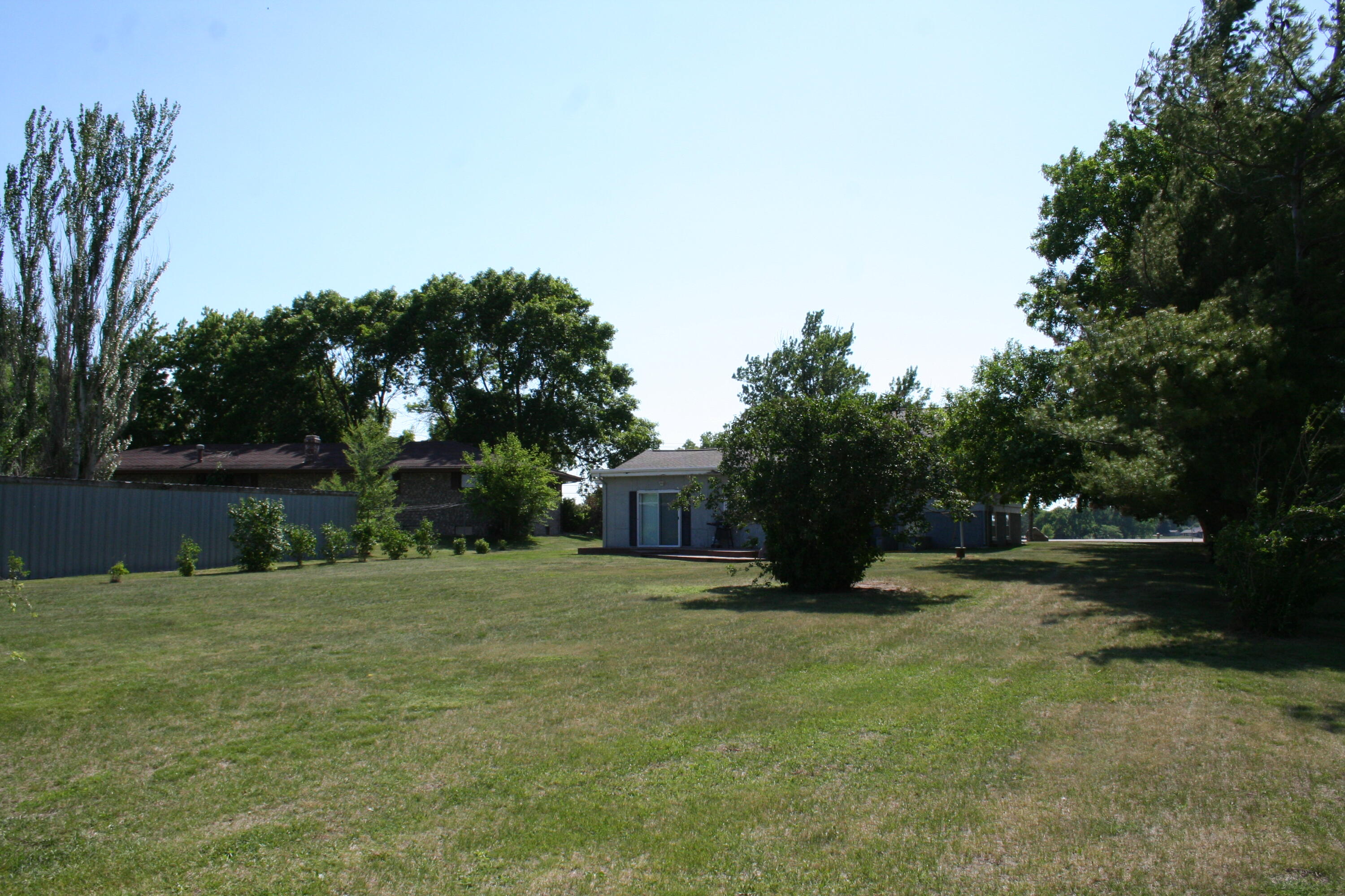 87 N Harmon Dr