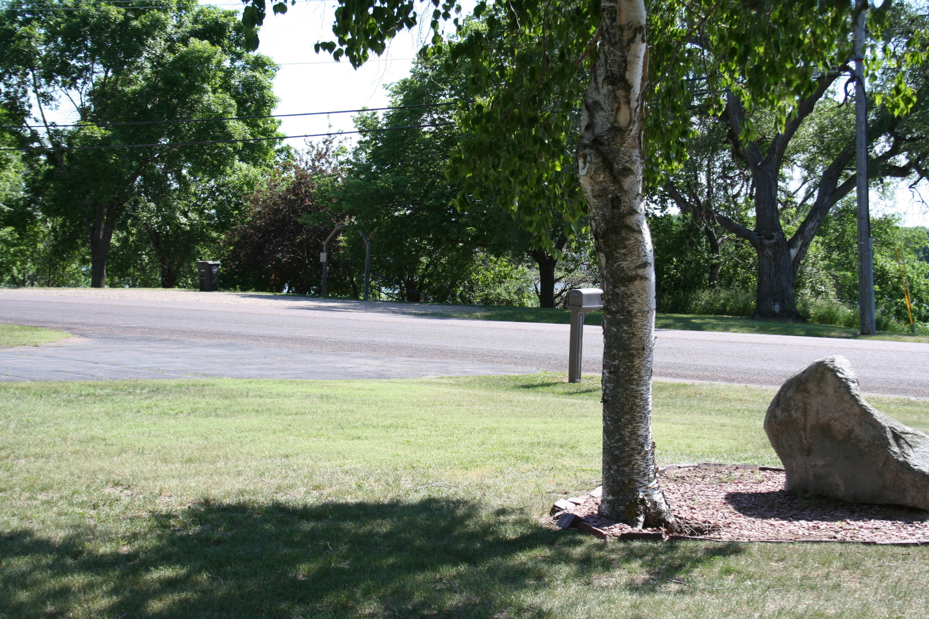 87 N Harmon Dr