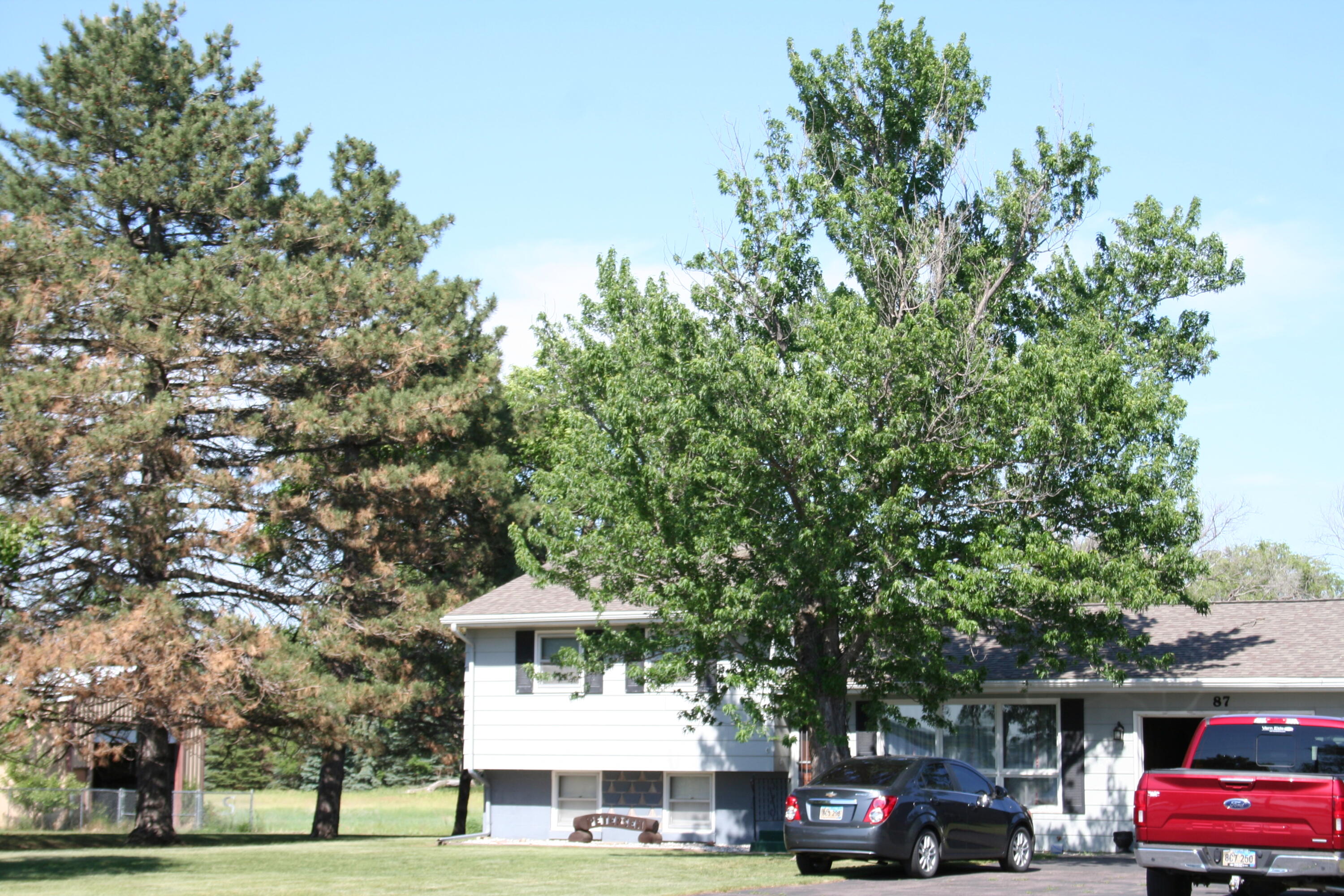 87 N Harmon Dr