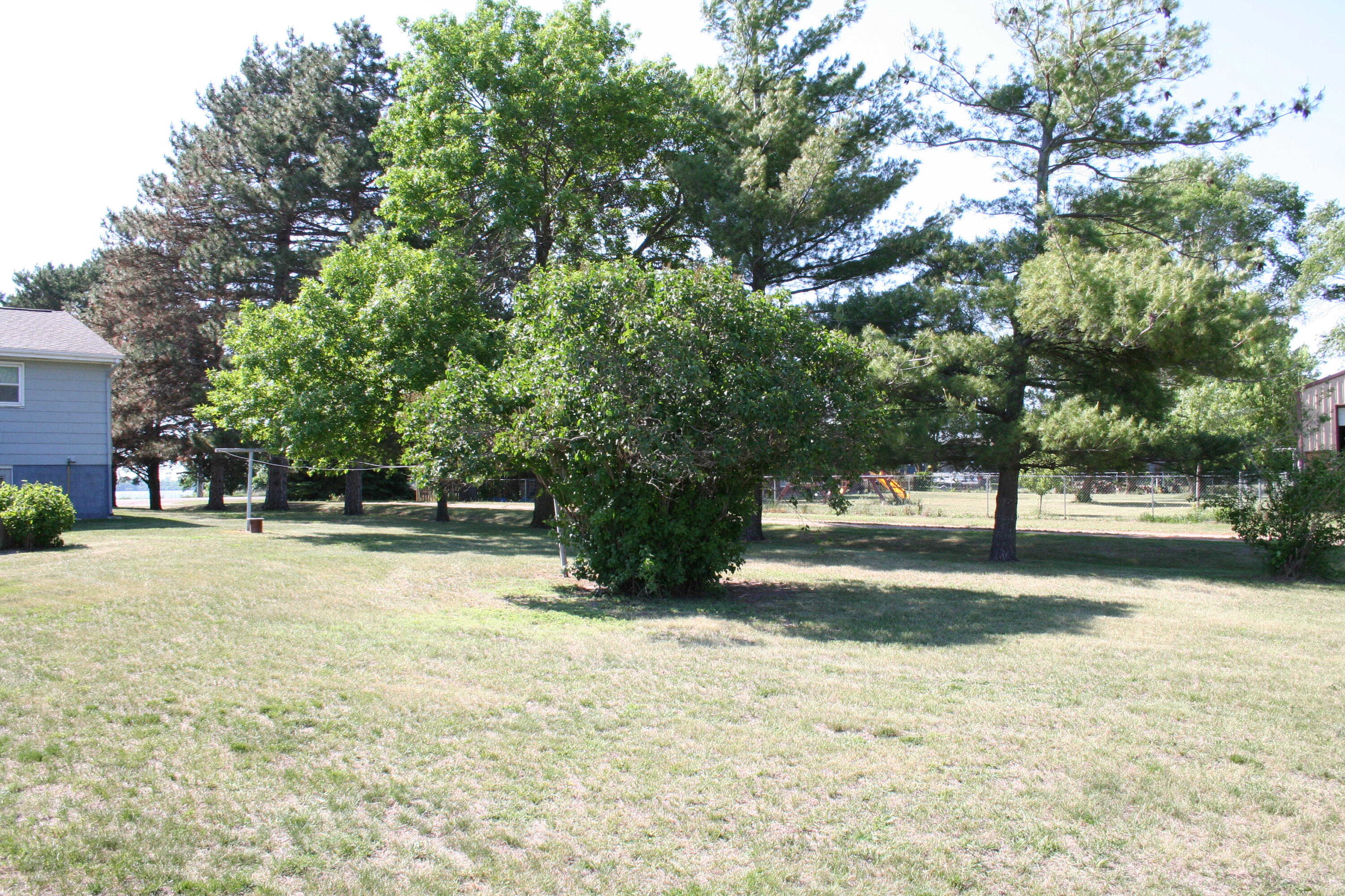 87 N Harmon Dr