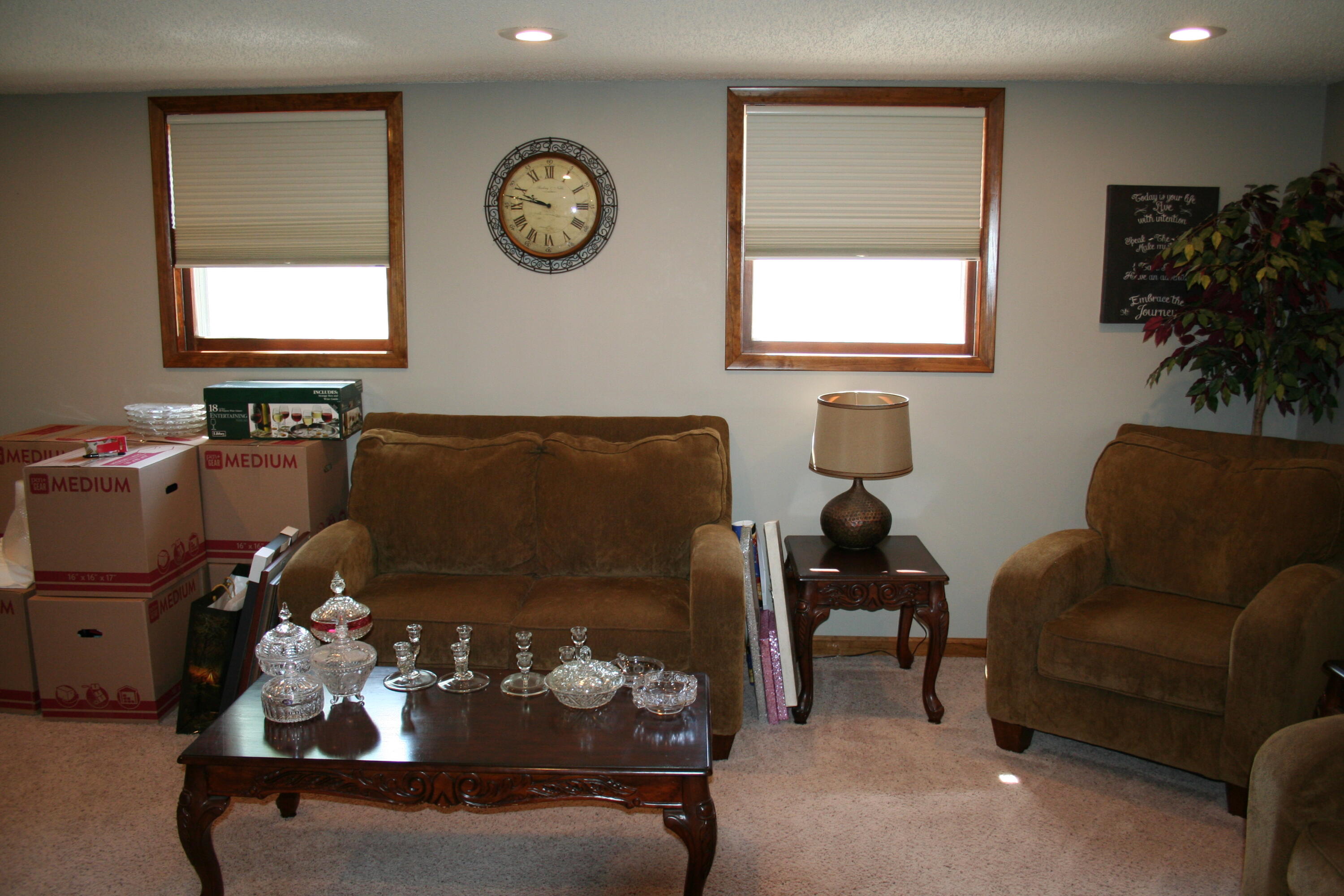 87 N Harmon Dr