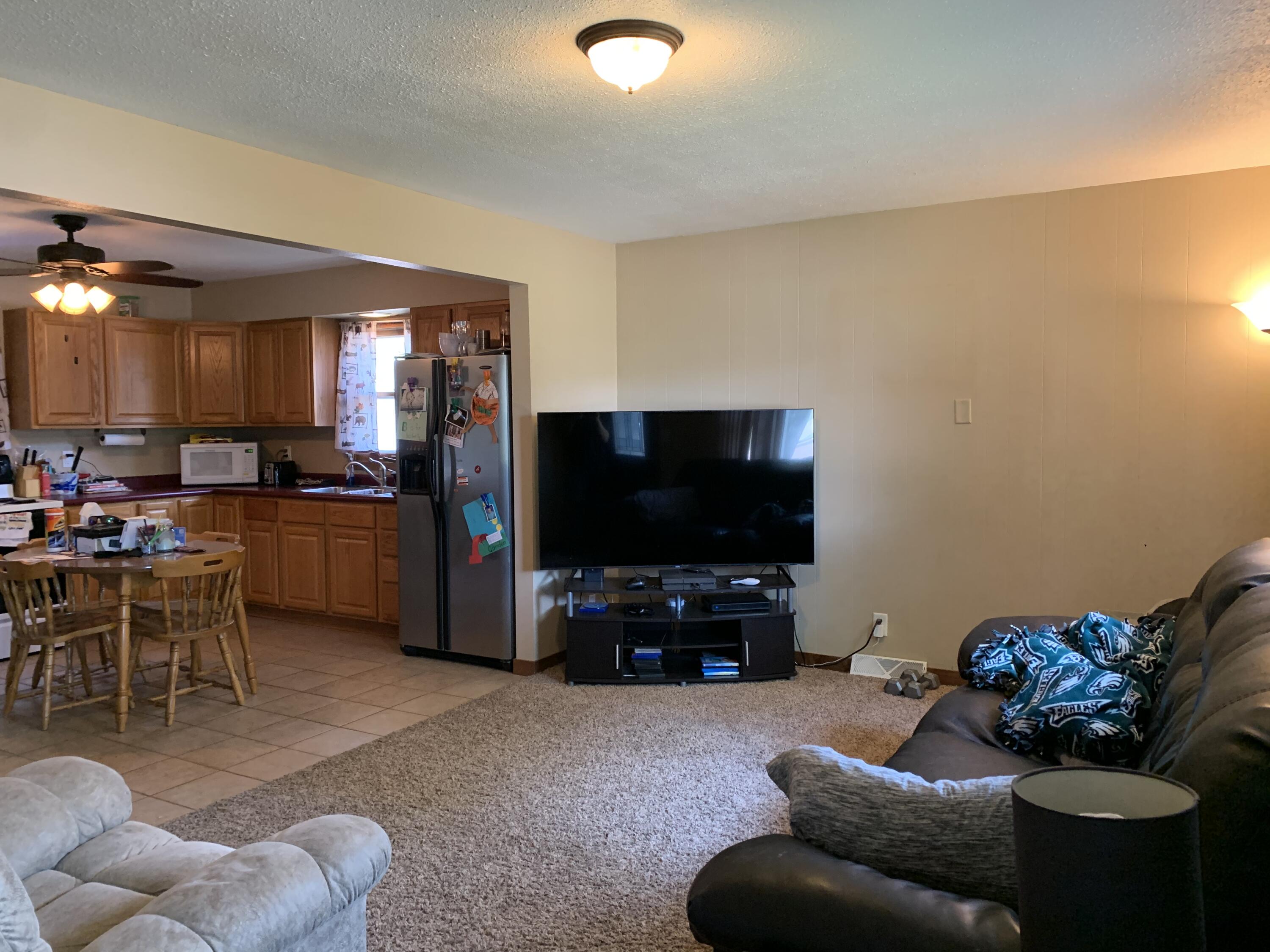 1100 W 6th Ave