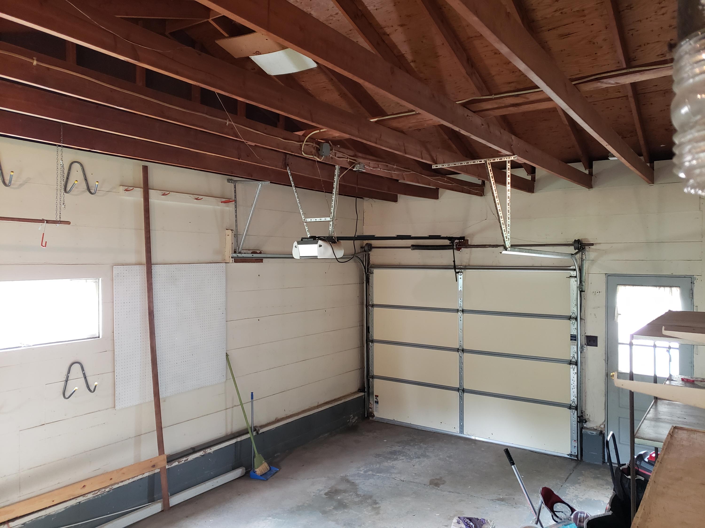 300 E 15th Ave