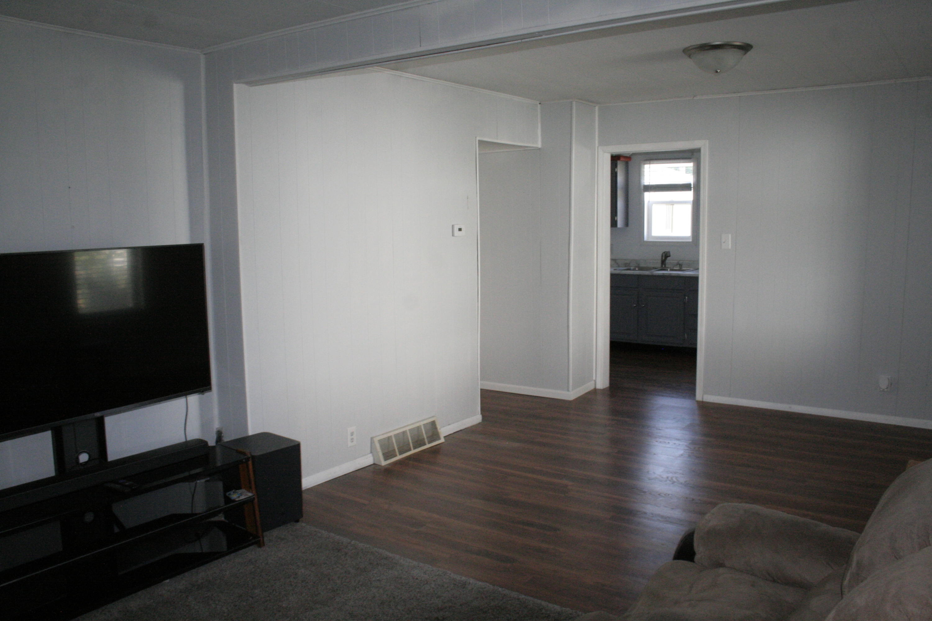 919 W 5th Ave