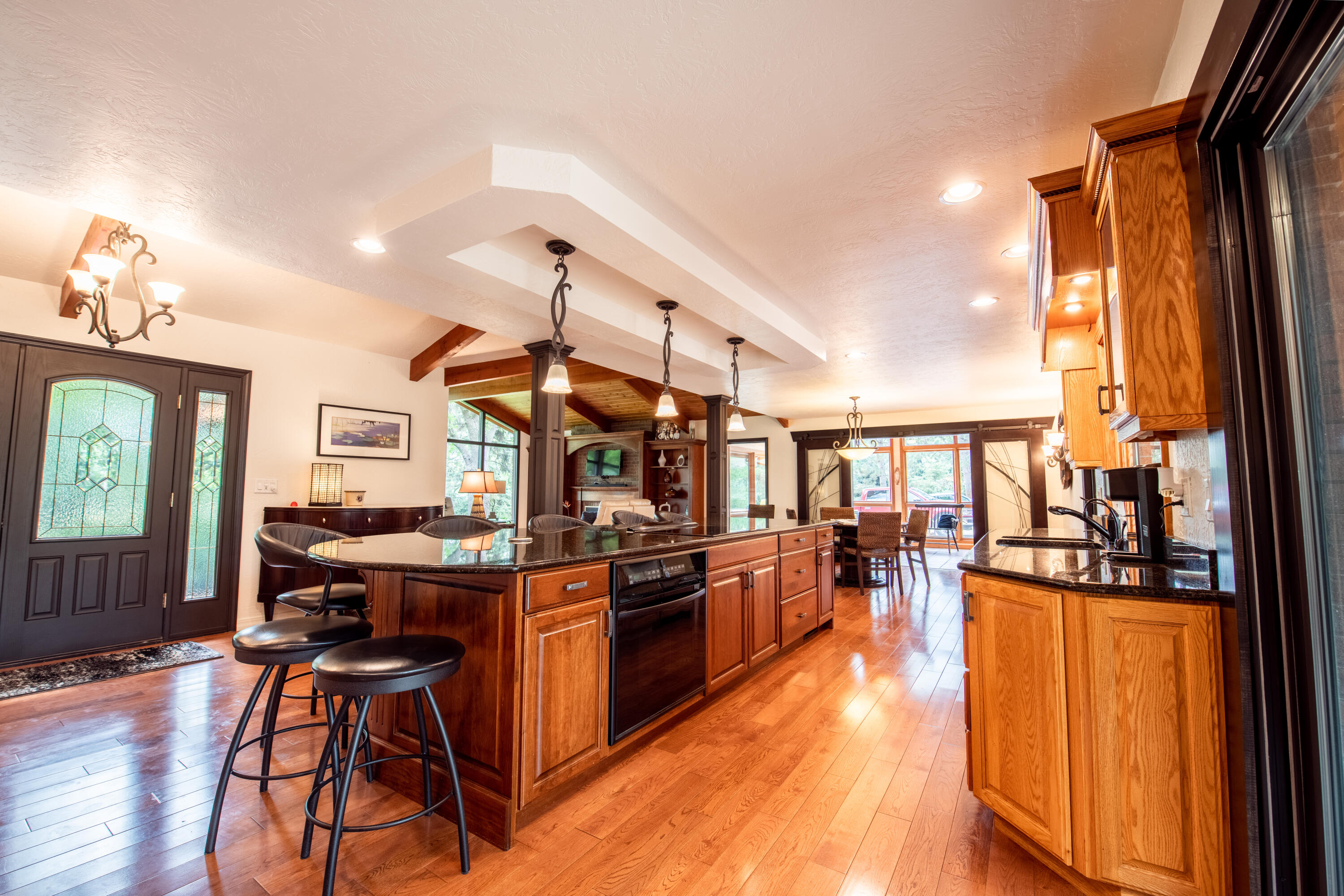 2441 Fairway Cir