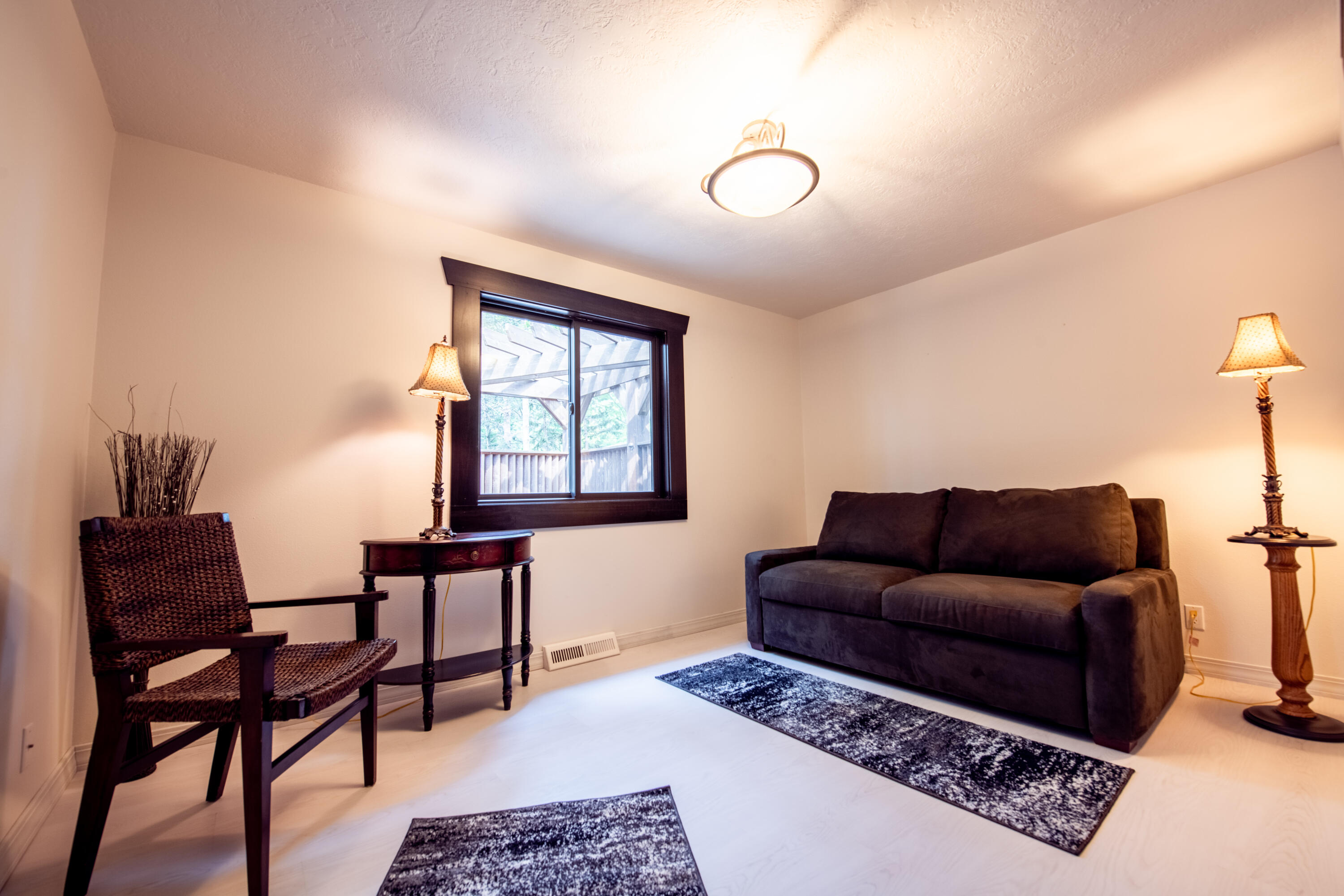 2441 Fairway Cir