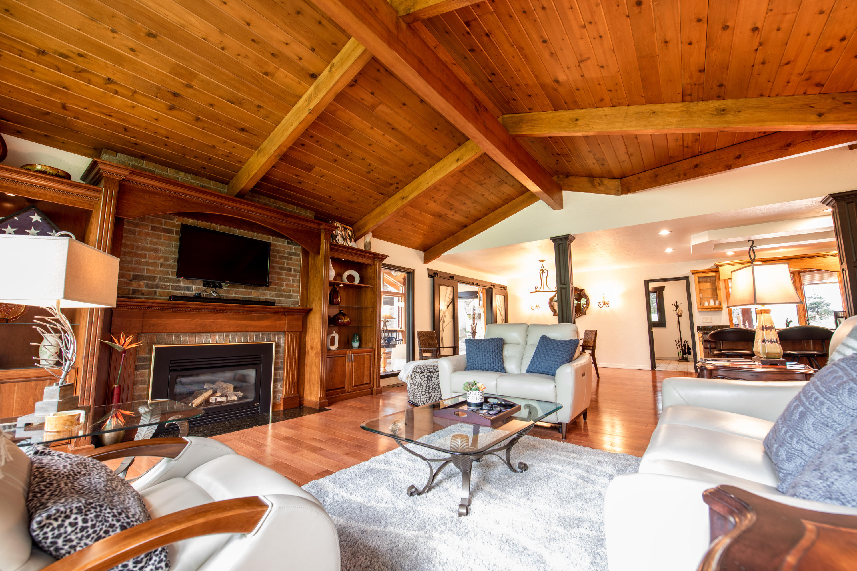 2441 Fairway Cir