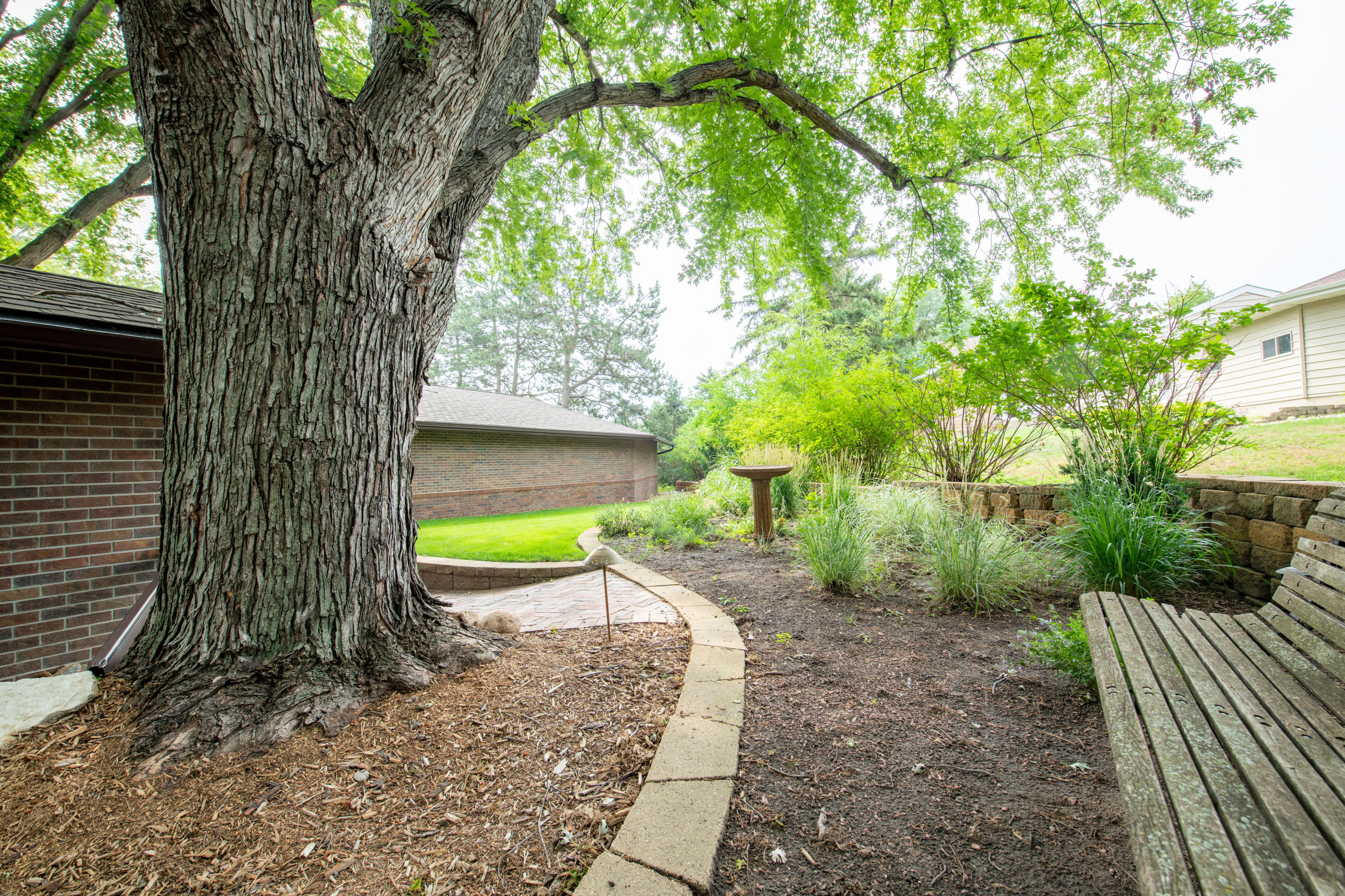 2441 Fairway Cir