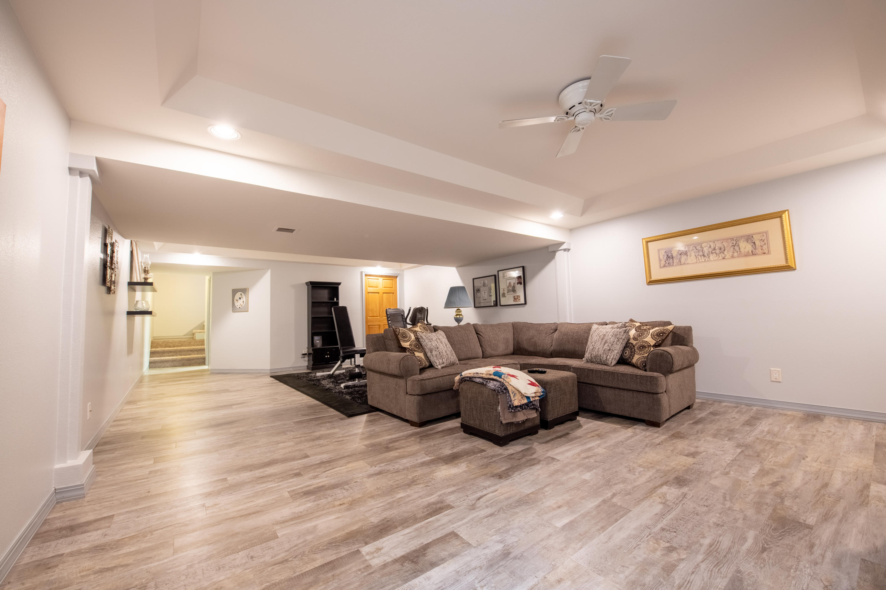 2441 Fairway Cir
