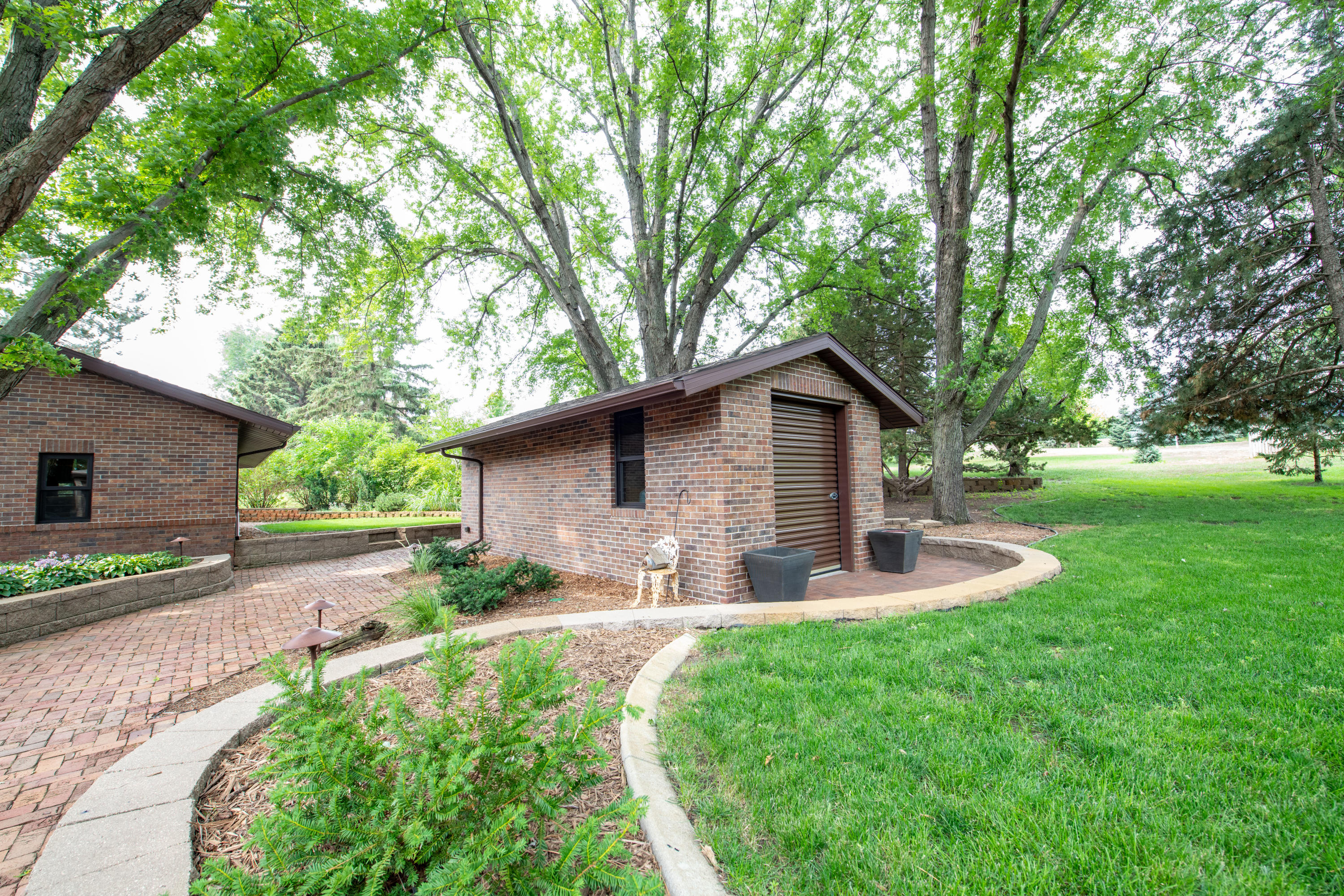 2441 Fairway Cir