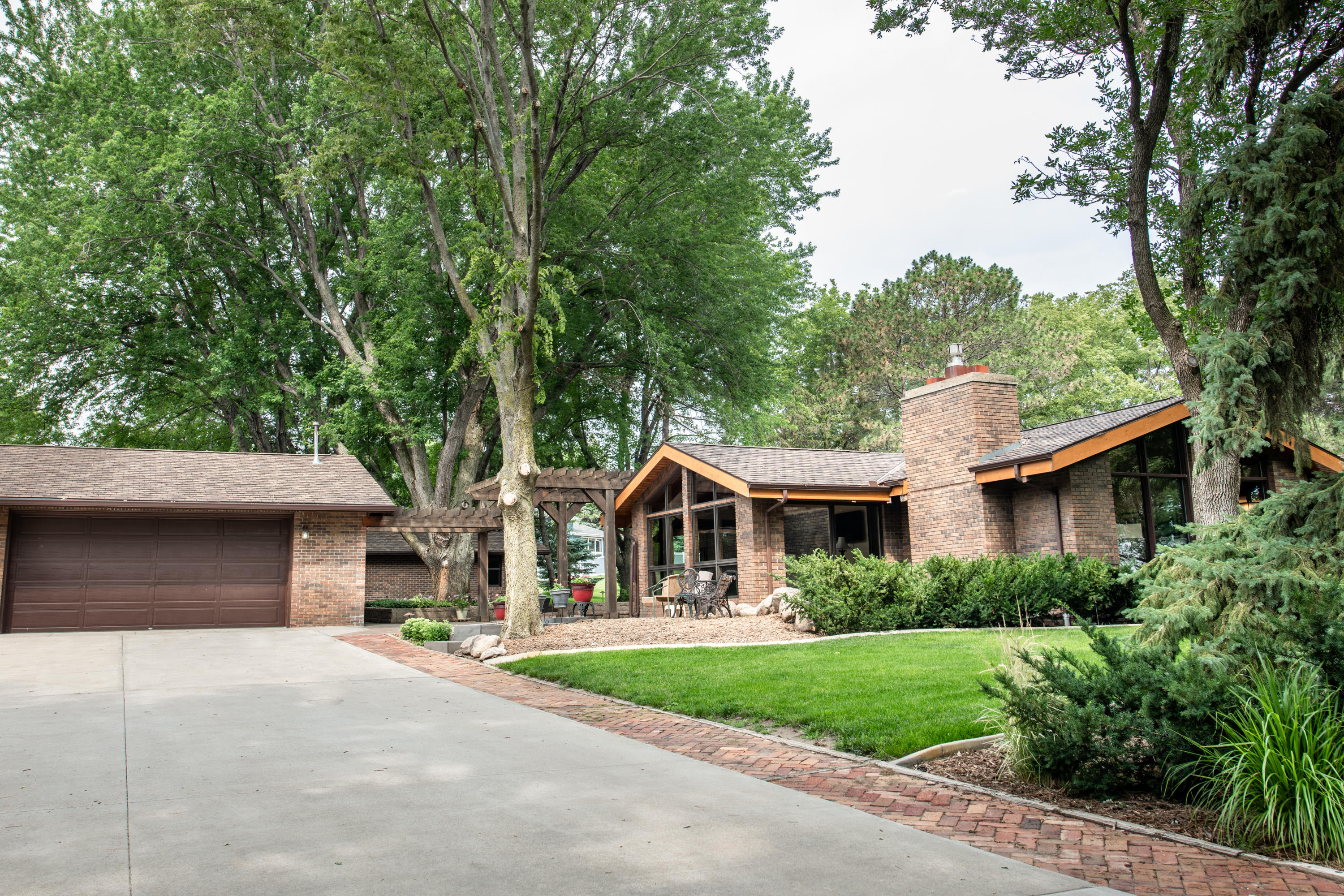 2441 Fairway Cir