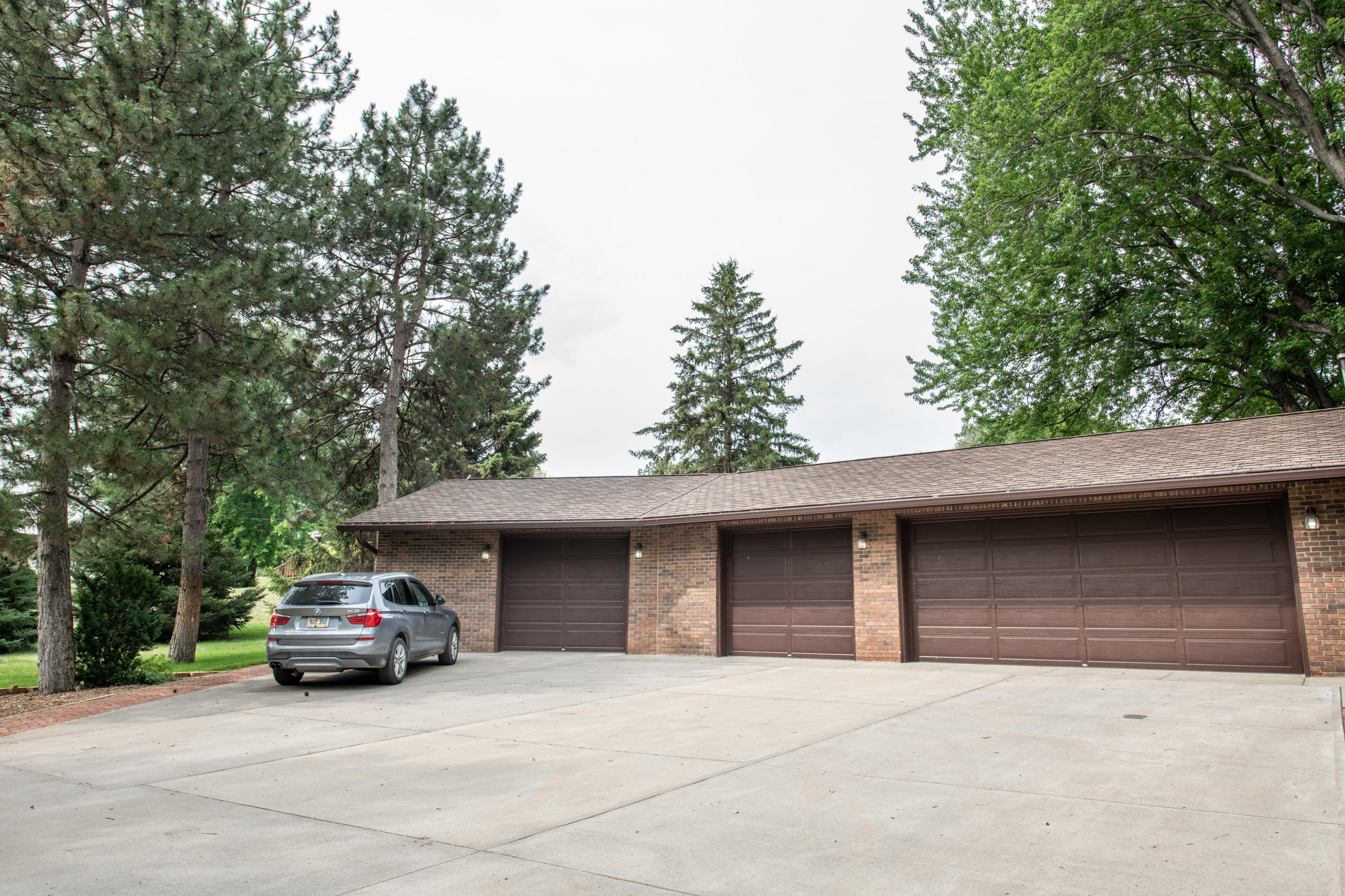 2441 Fairway Cir
