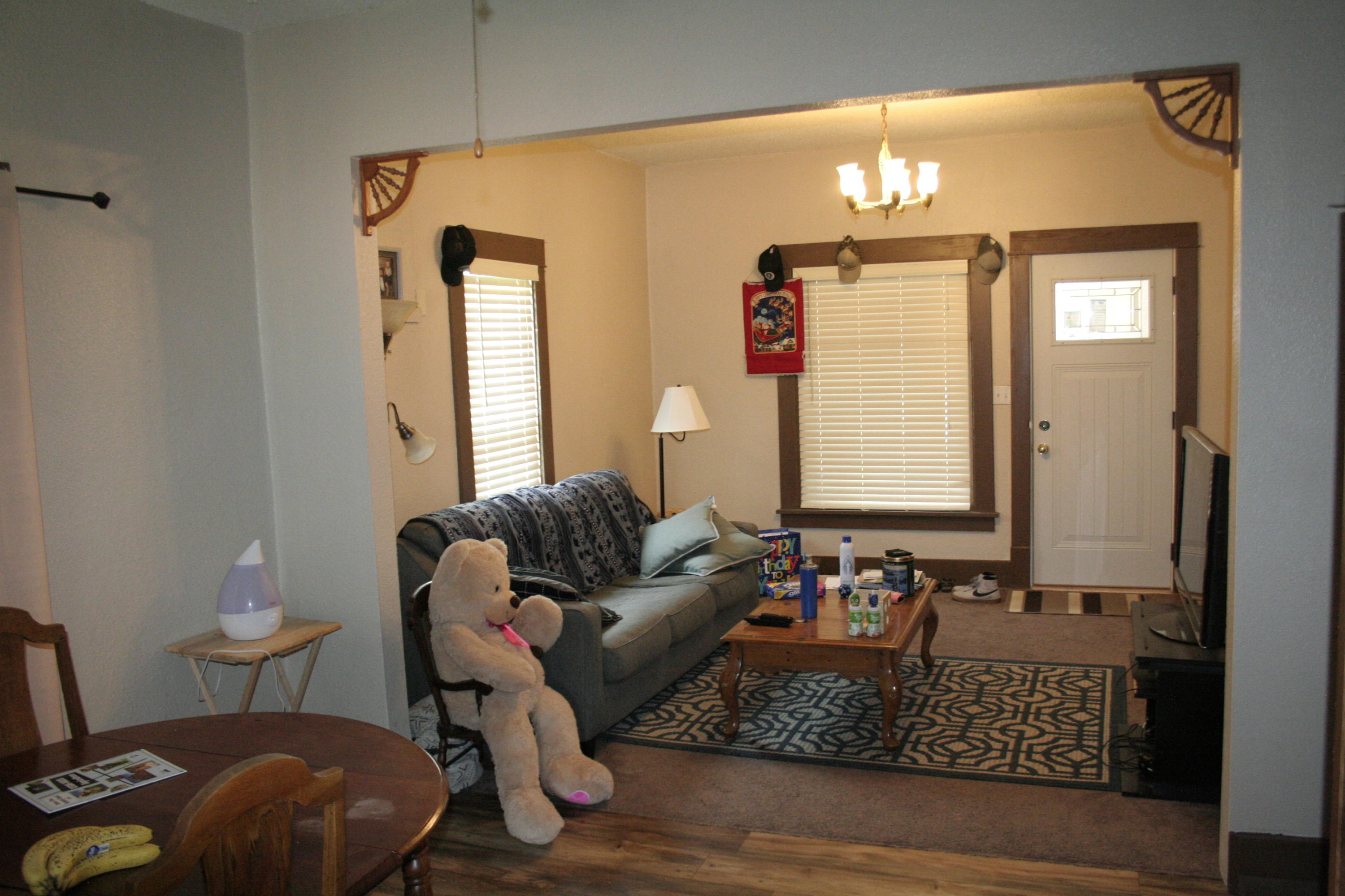 616 W Ash Ave