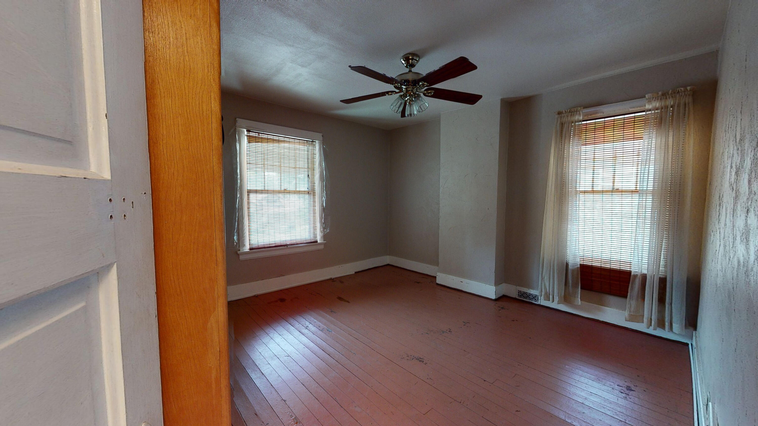 620 E 4th Ave