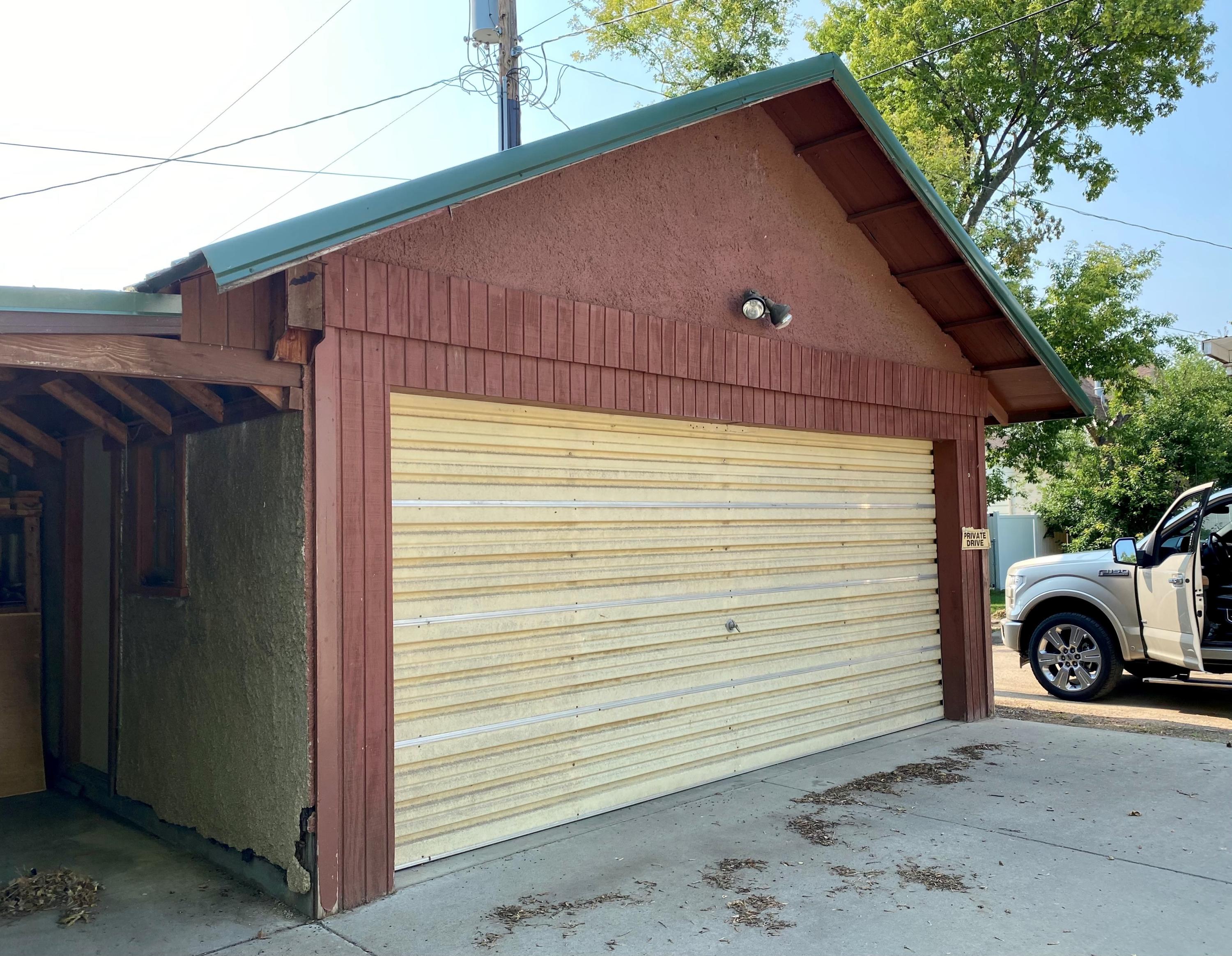 620 E 4th Ave