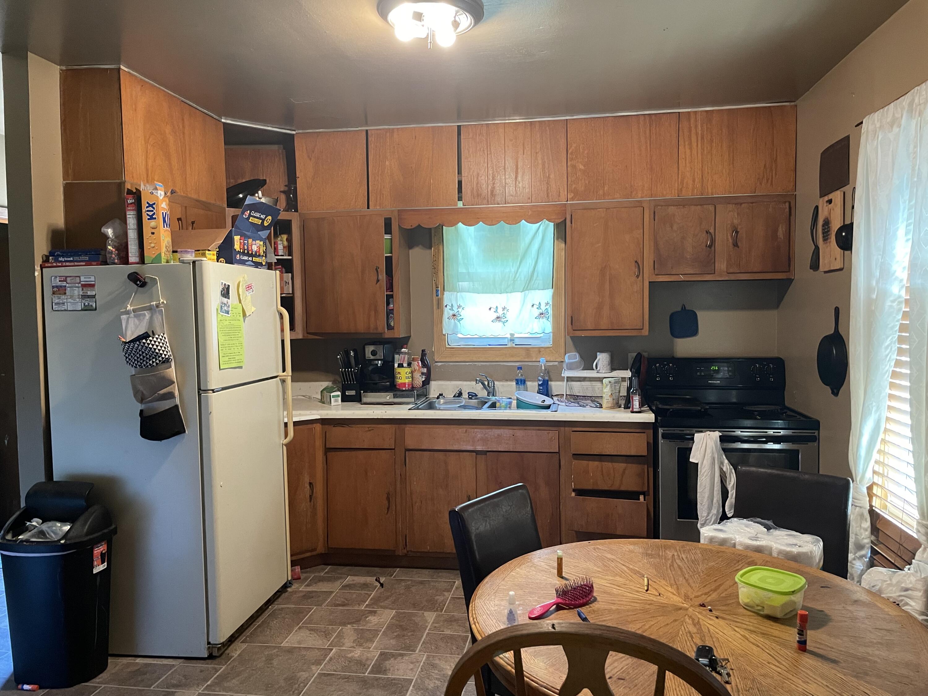 408/410 N Main St