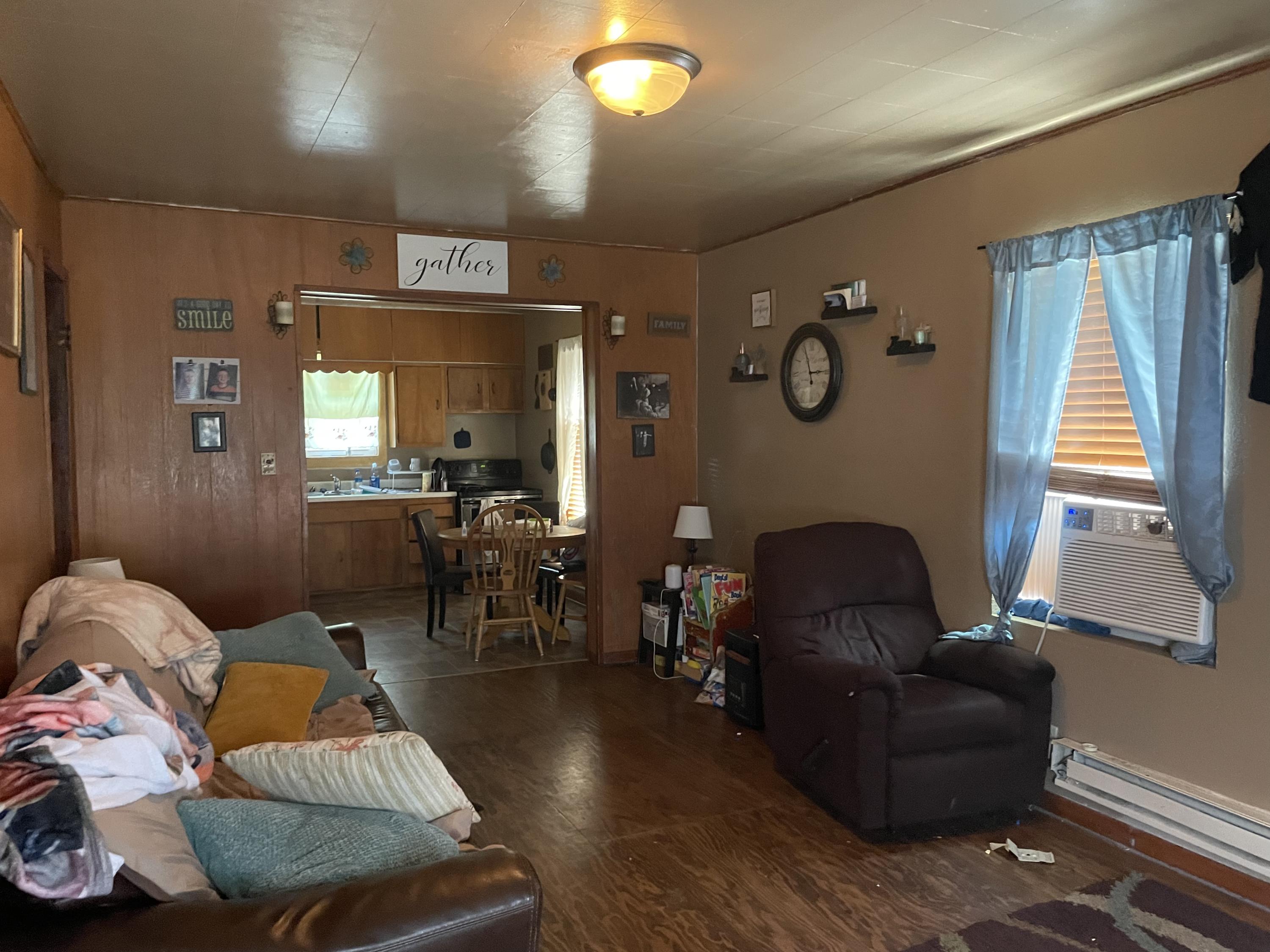 408/410 N Main St
