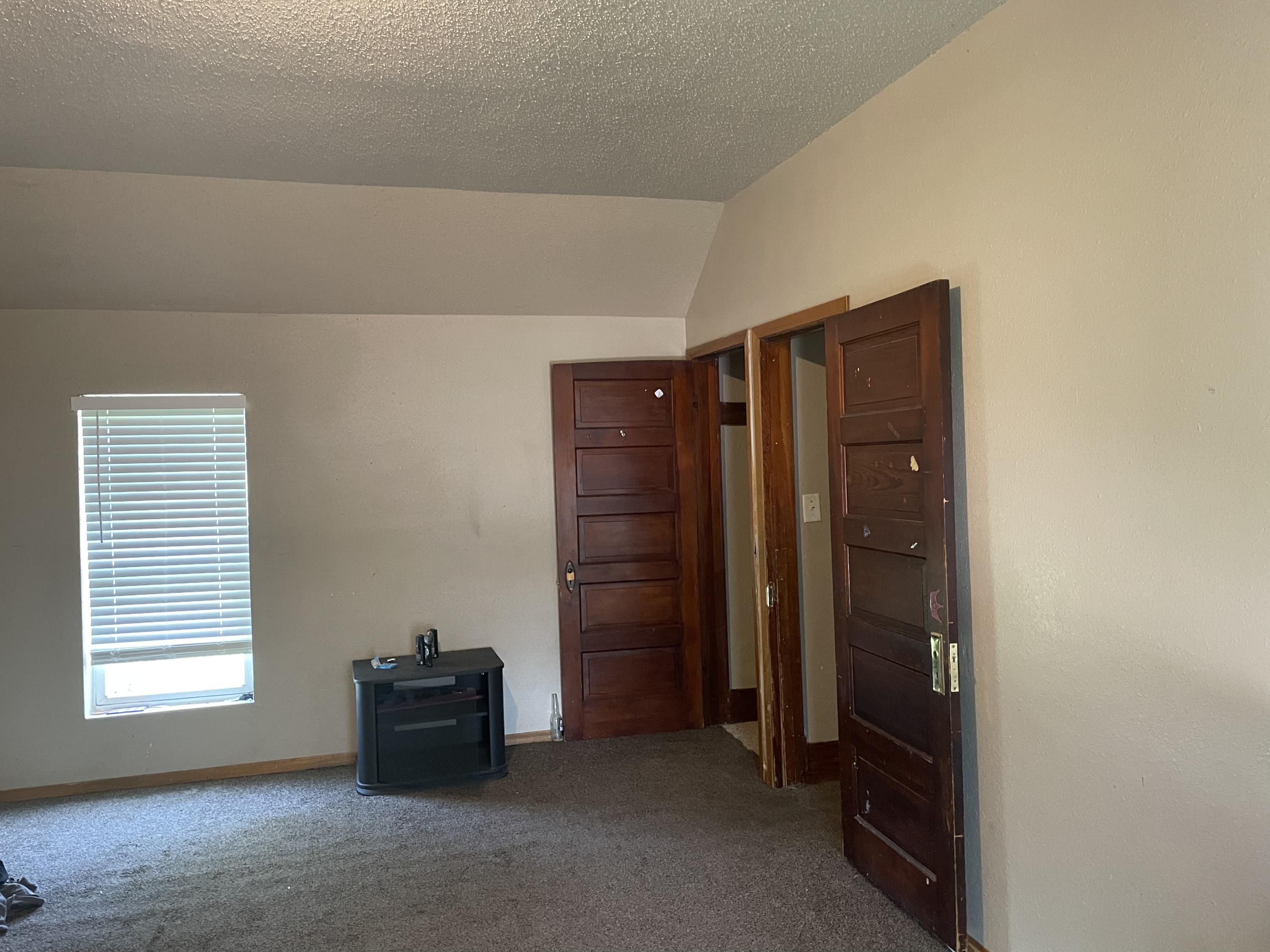 408/410 N Main St