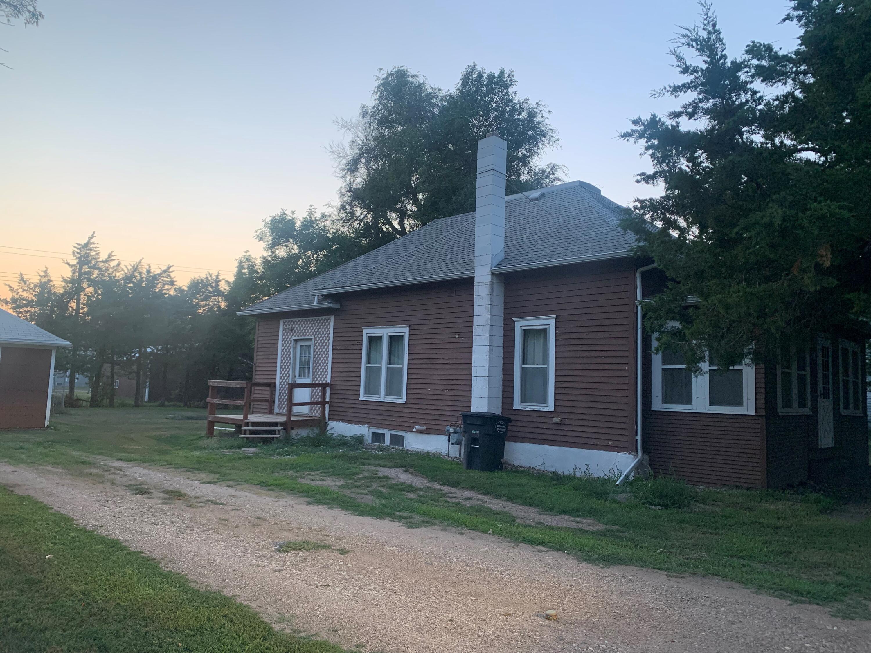 207 N Main St