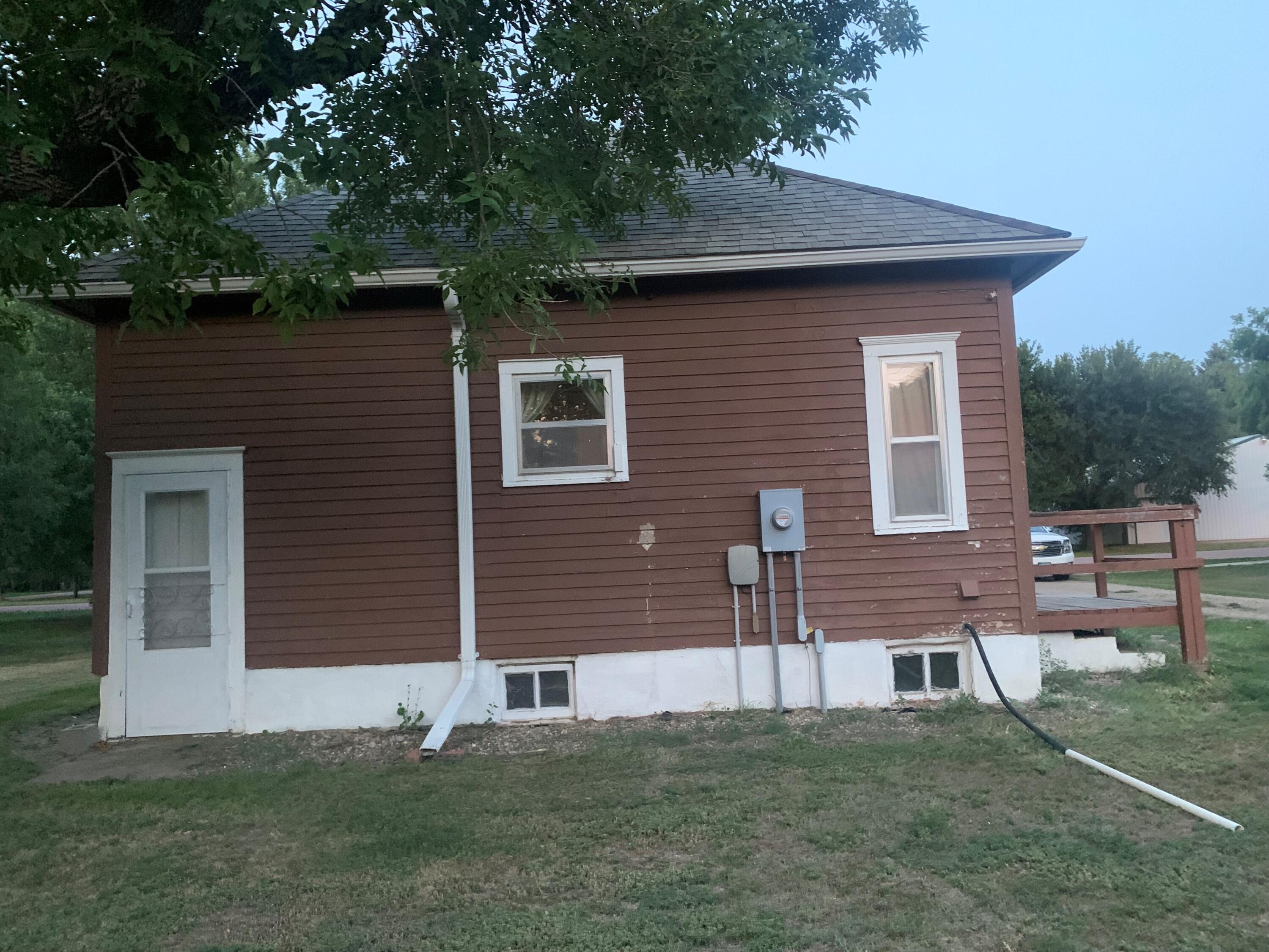 207 N Main St
