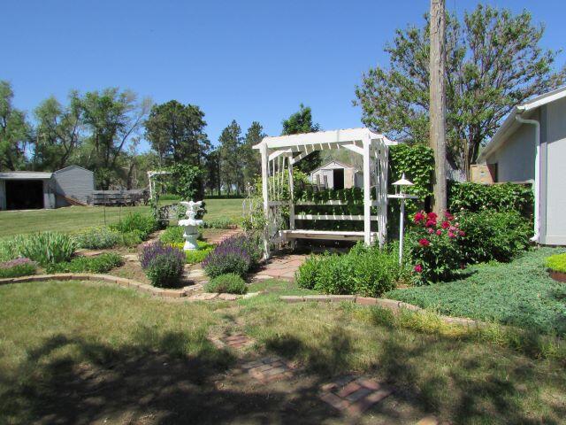 907 N Main St