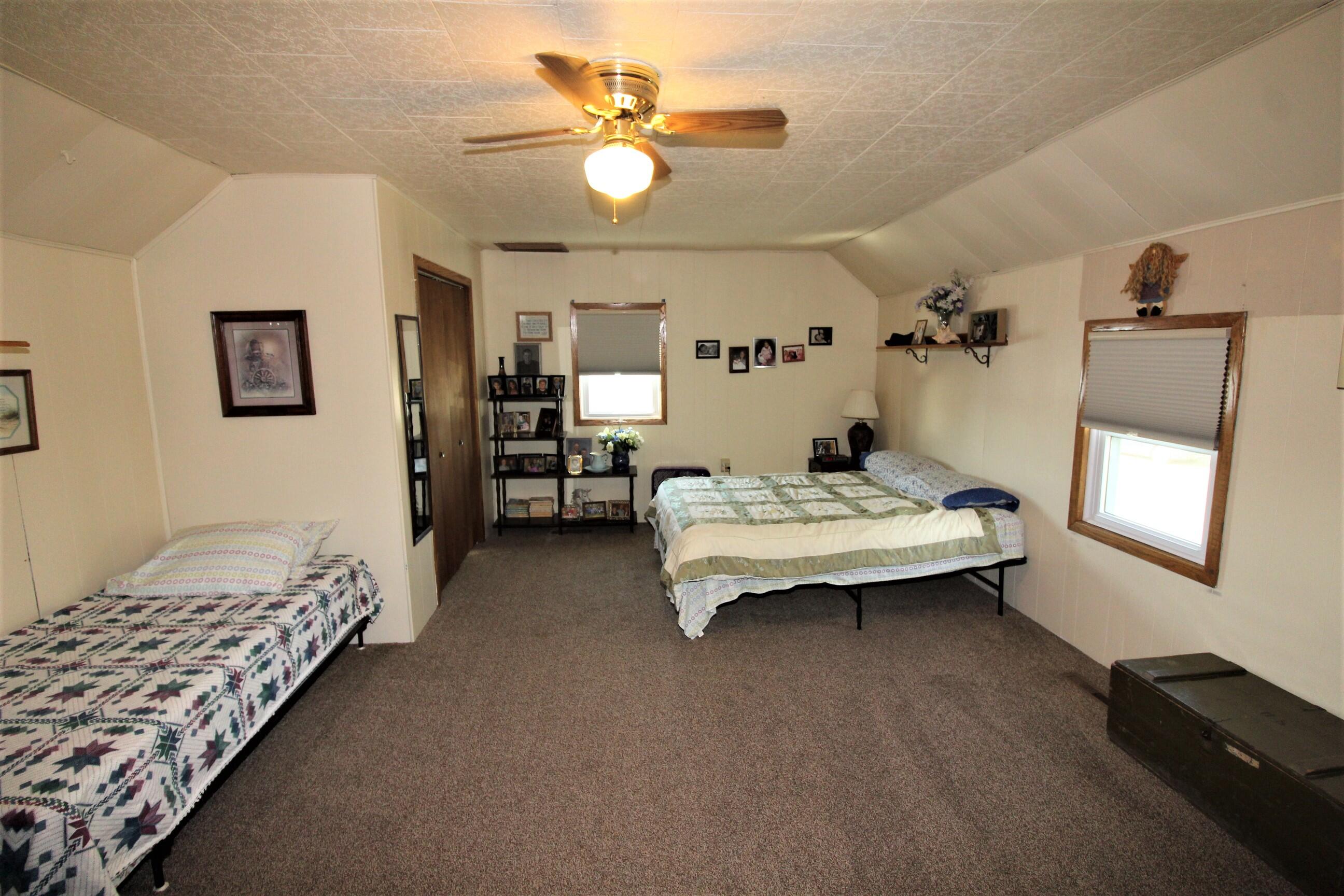 805 Oak Ave