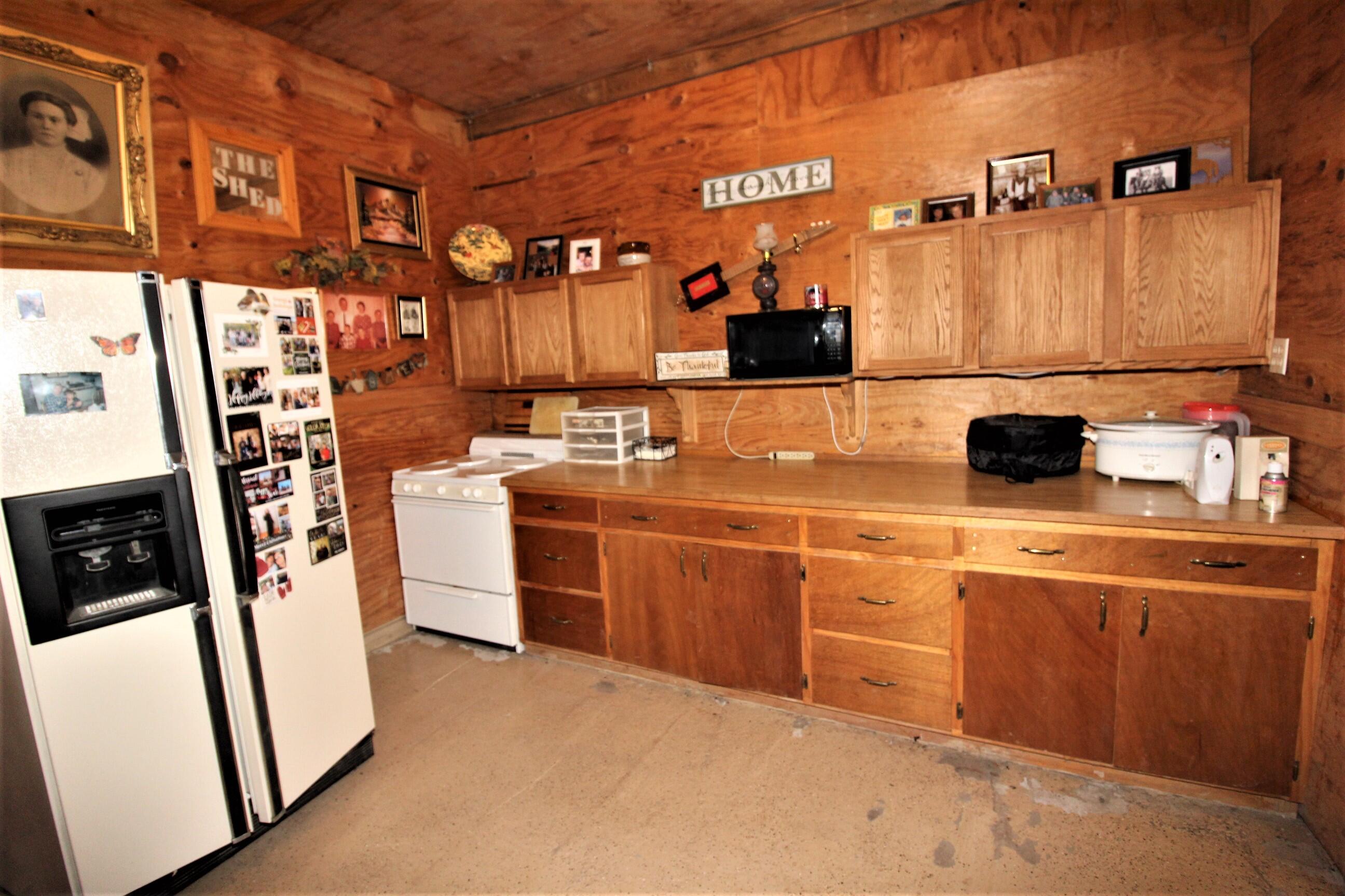 805 Oak Ave