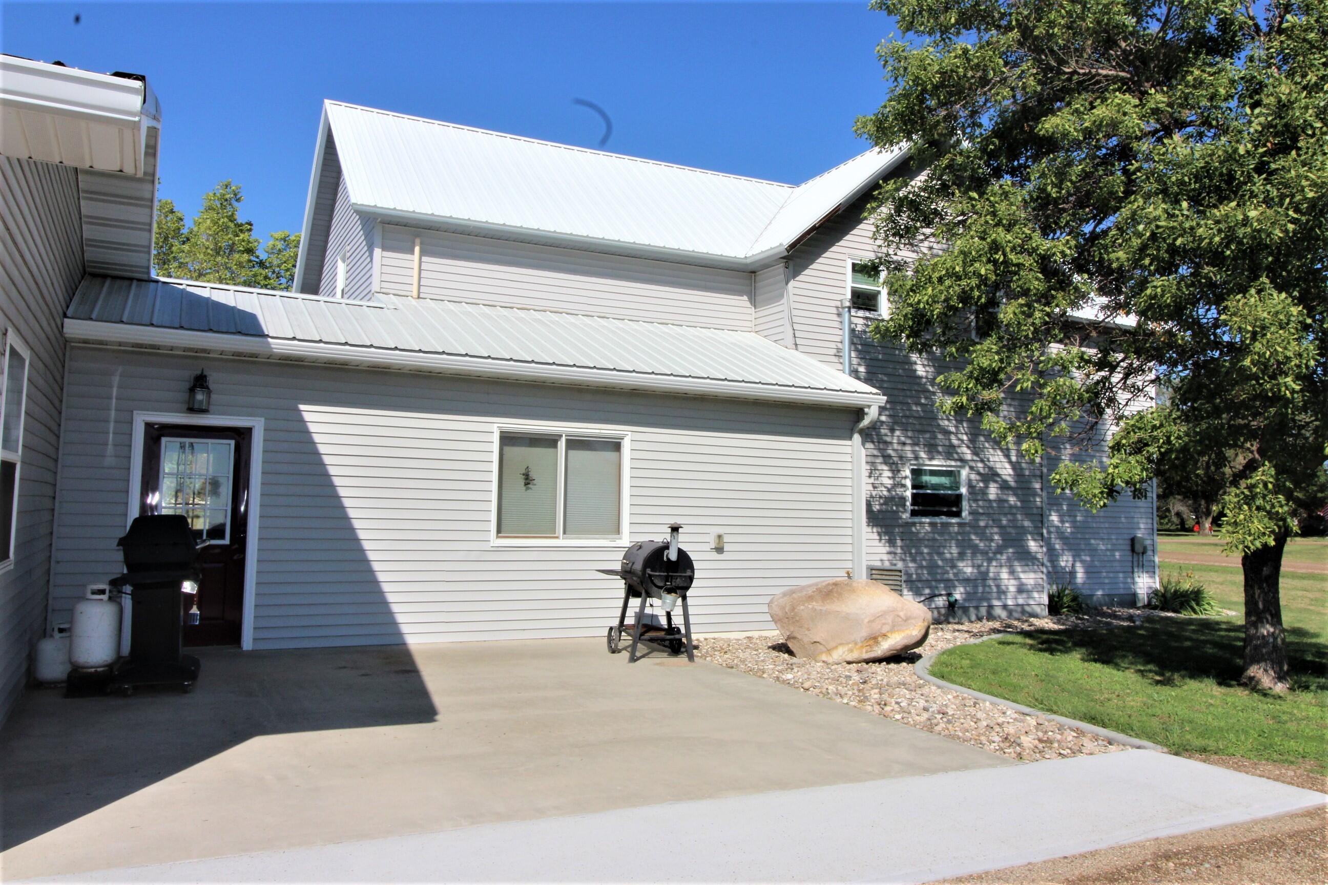 805 Oak Ave