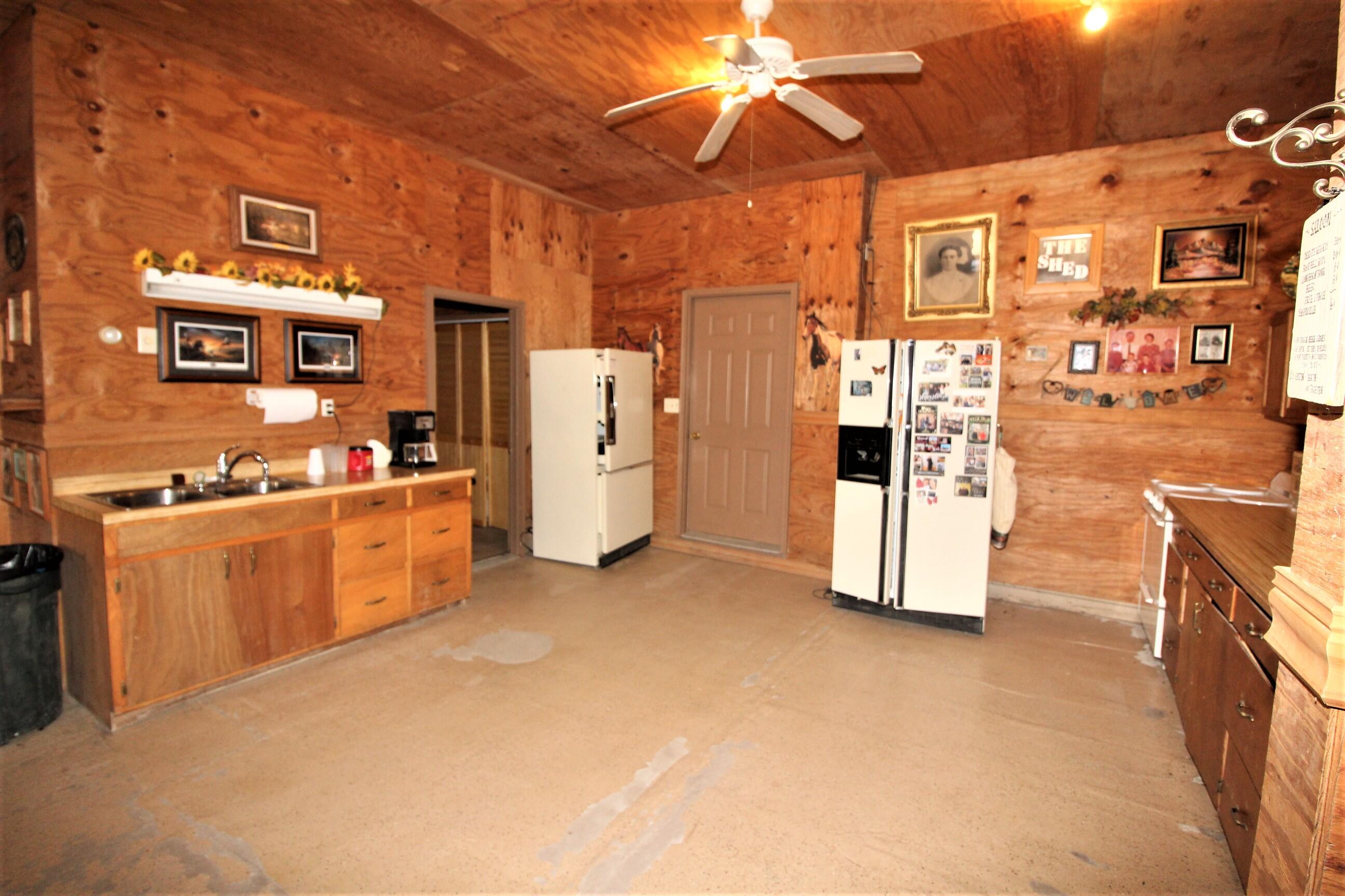 805 Oak Ave